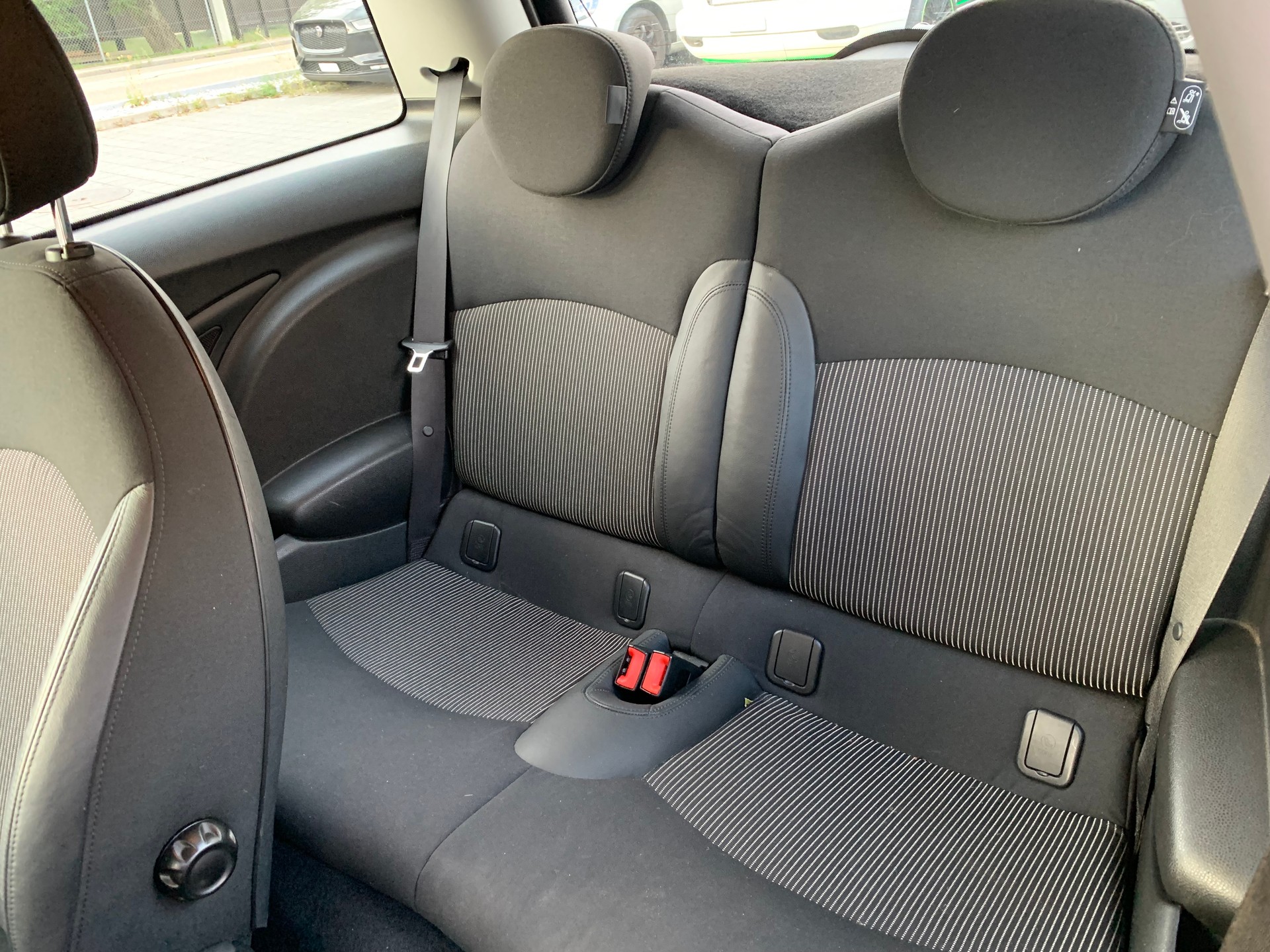 MINI Cooper-image-5