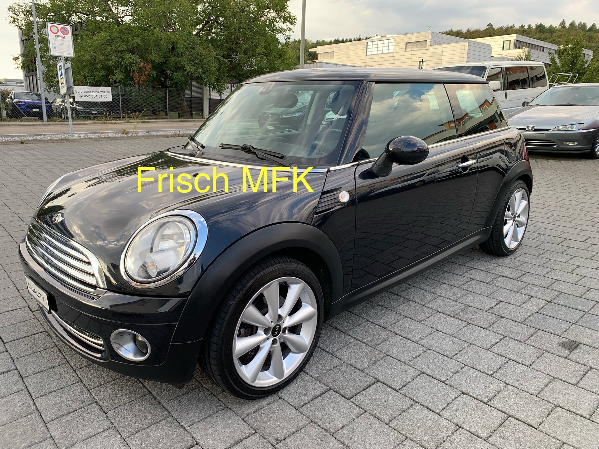 MINI Cooper-image-0