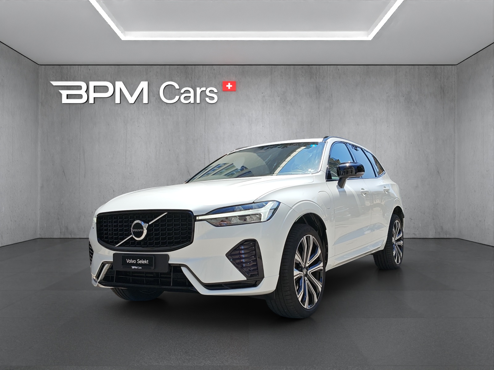 Photo VOLVO XC60 XC60 2.0 T8 TE R-Design eAWD