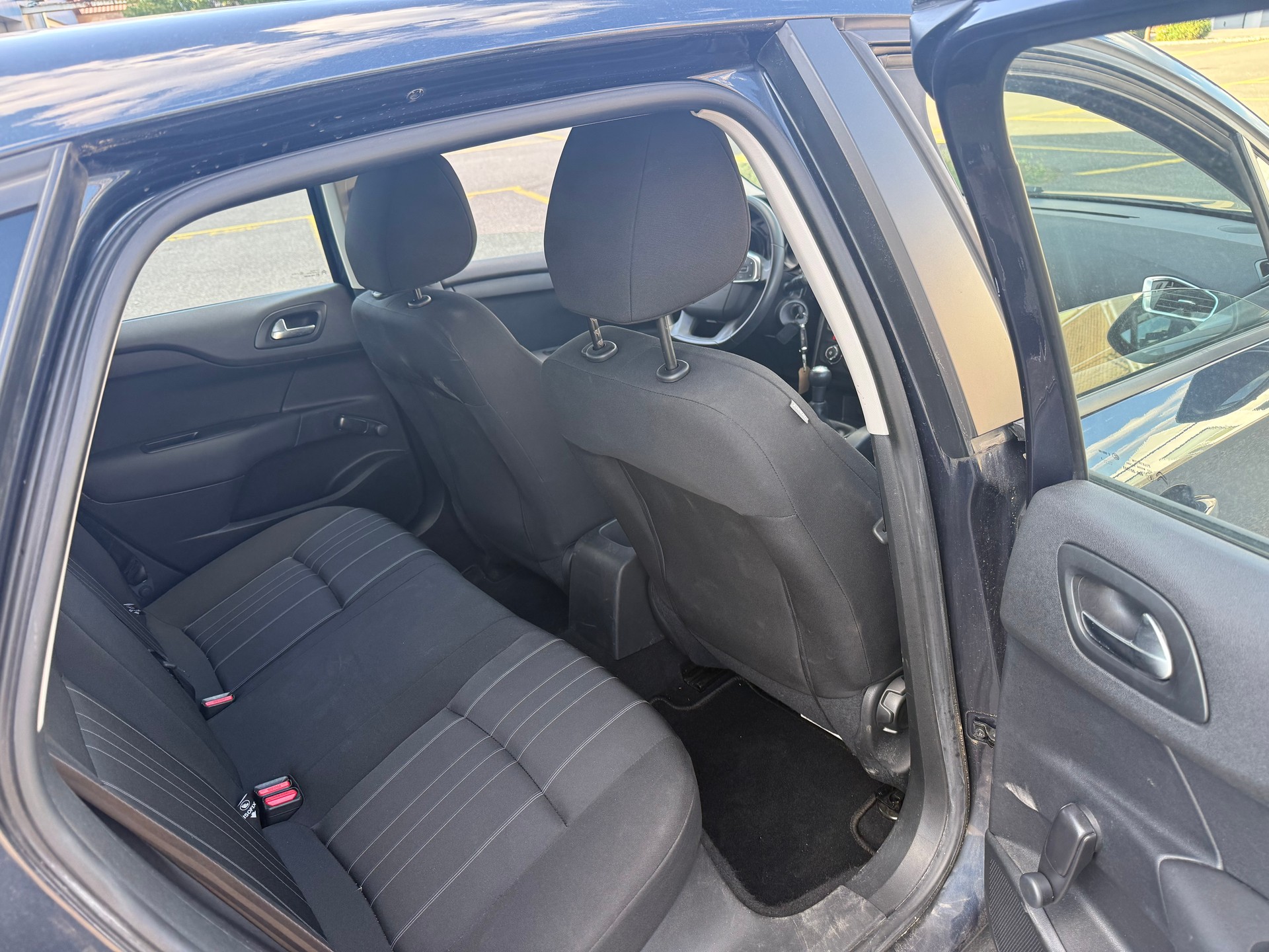 CITROEN C4 1.2 Pure Tech Feel-image-9