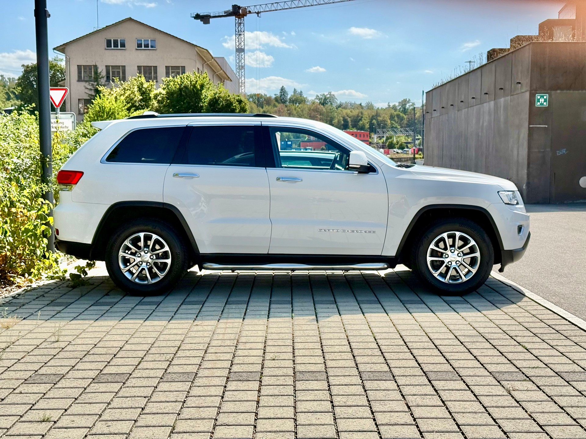 JEEP Grand Cherokee 3.0 CRD Limited Automatic-image-3