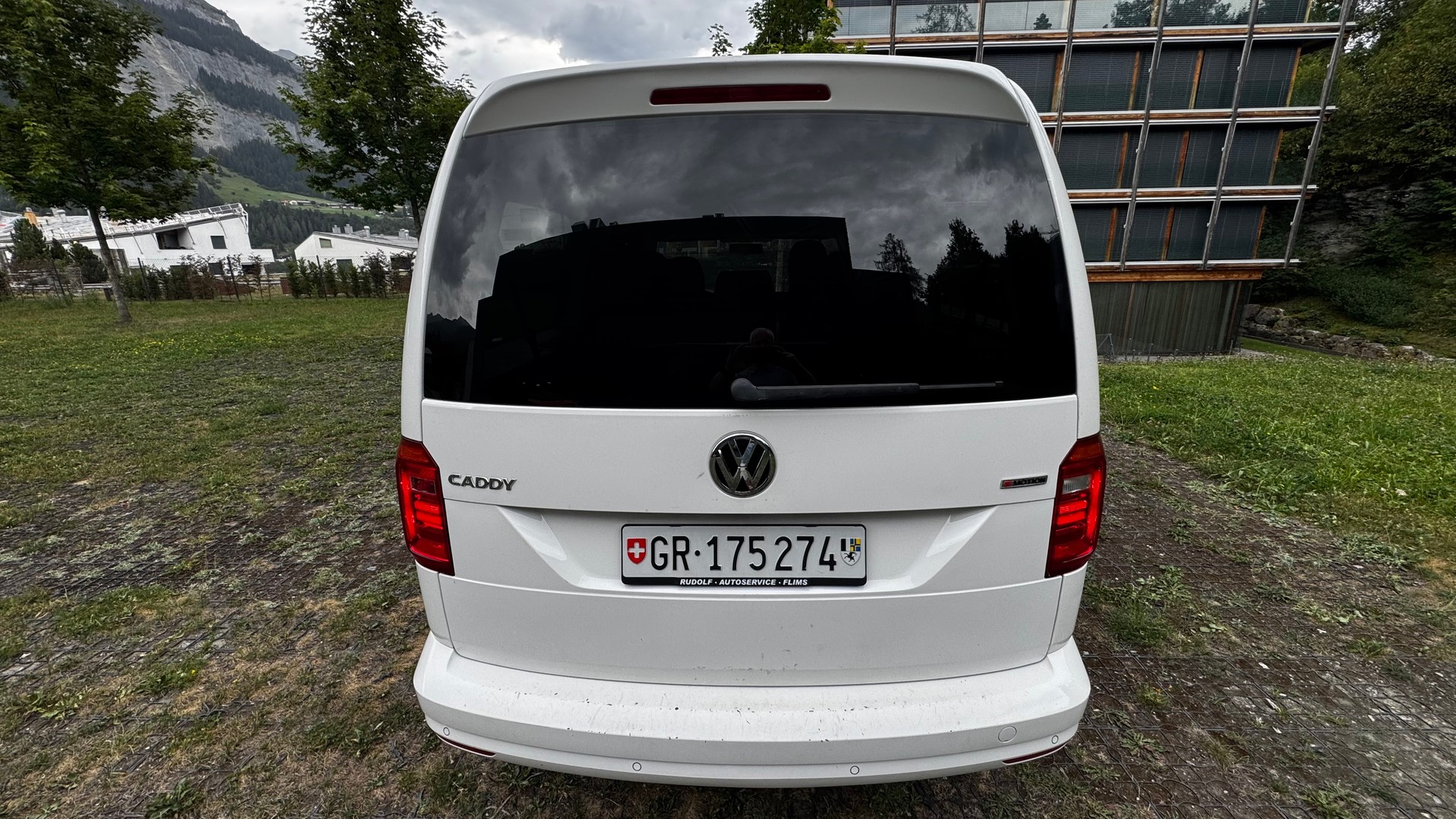 VW Maxi 2.0 TDI Trendline 4m-image-4