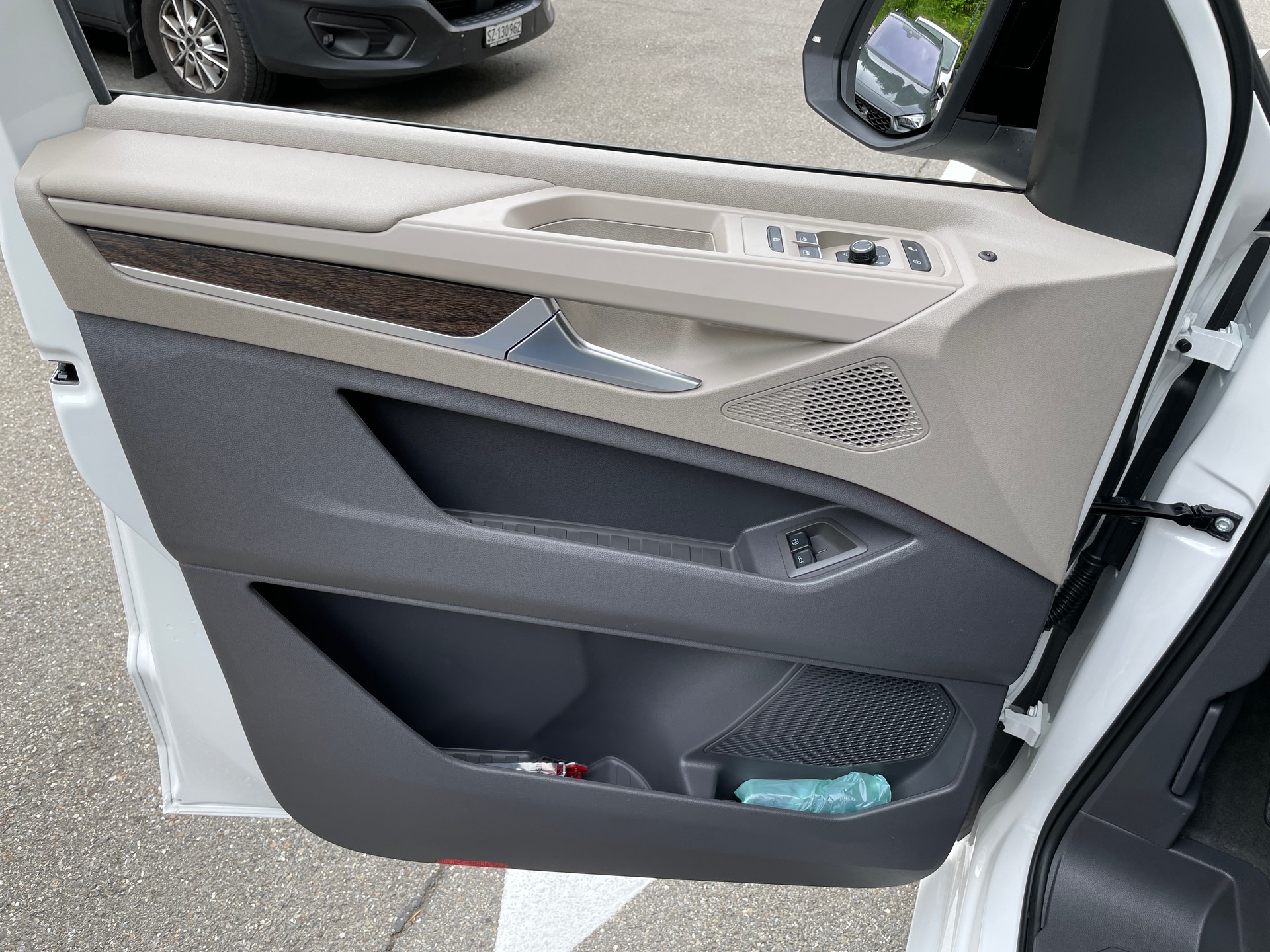 VW Multivan 1.5 eHybrid Style 4Motion DSG-image-9