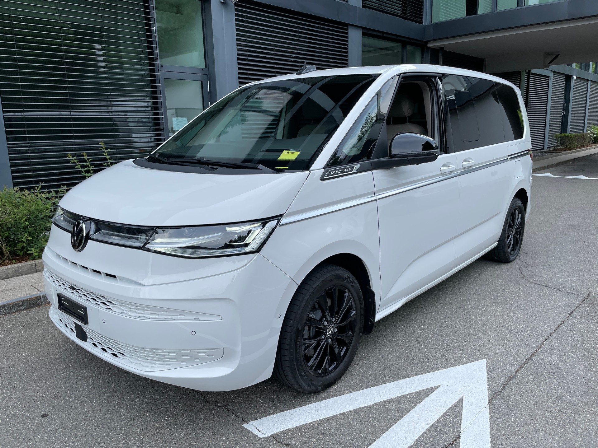 VW Multivan 1.5 eHybrid Style 4Motion DSG-image-0