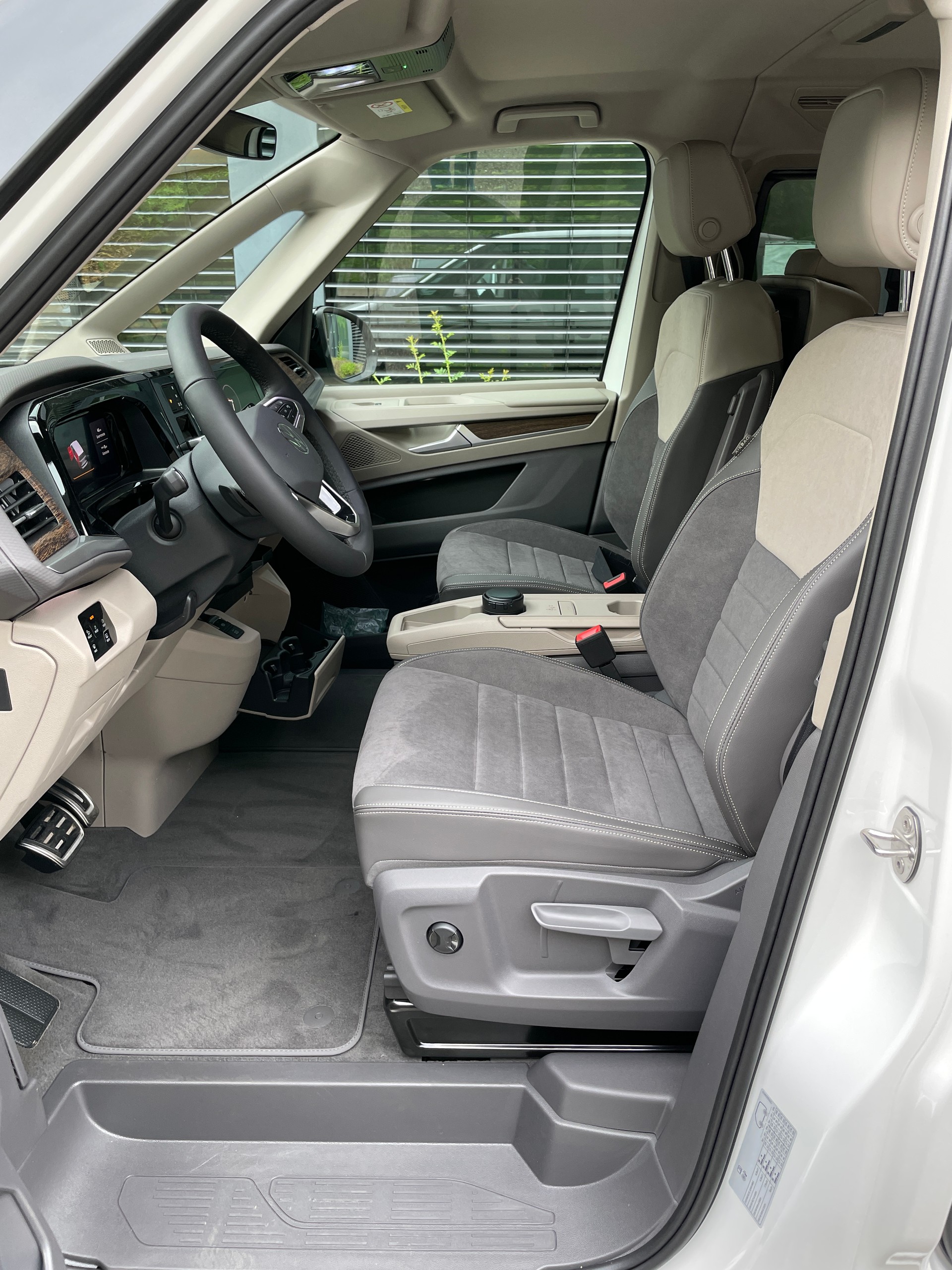 VW Multivan 1.5 eHybrid Style 4Motion DSG-image-10