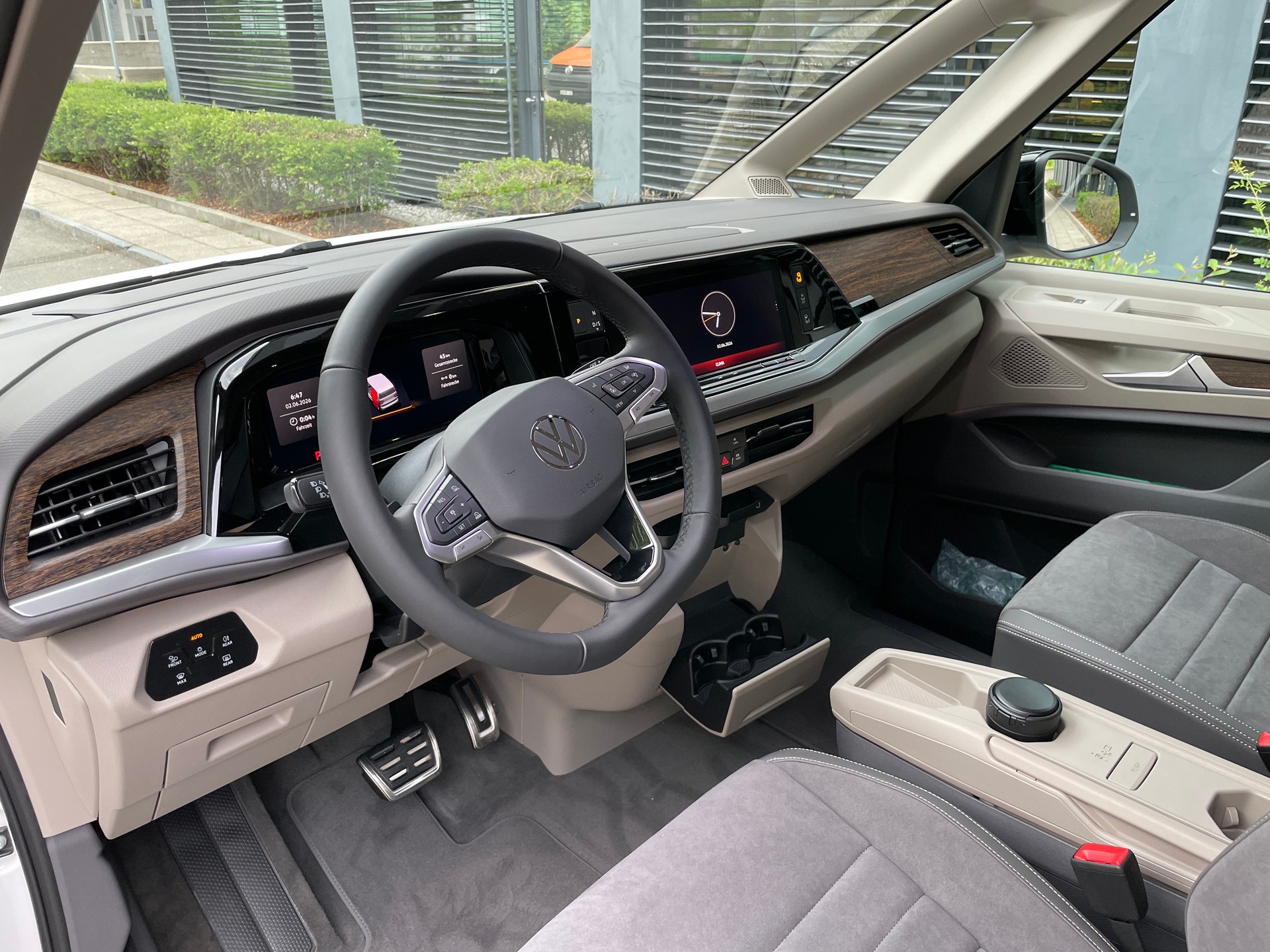 VW Multivan 1.5 eHybrid Style 4Motion DSG-image-8