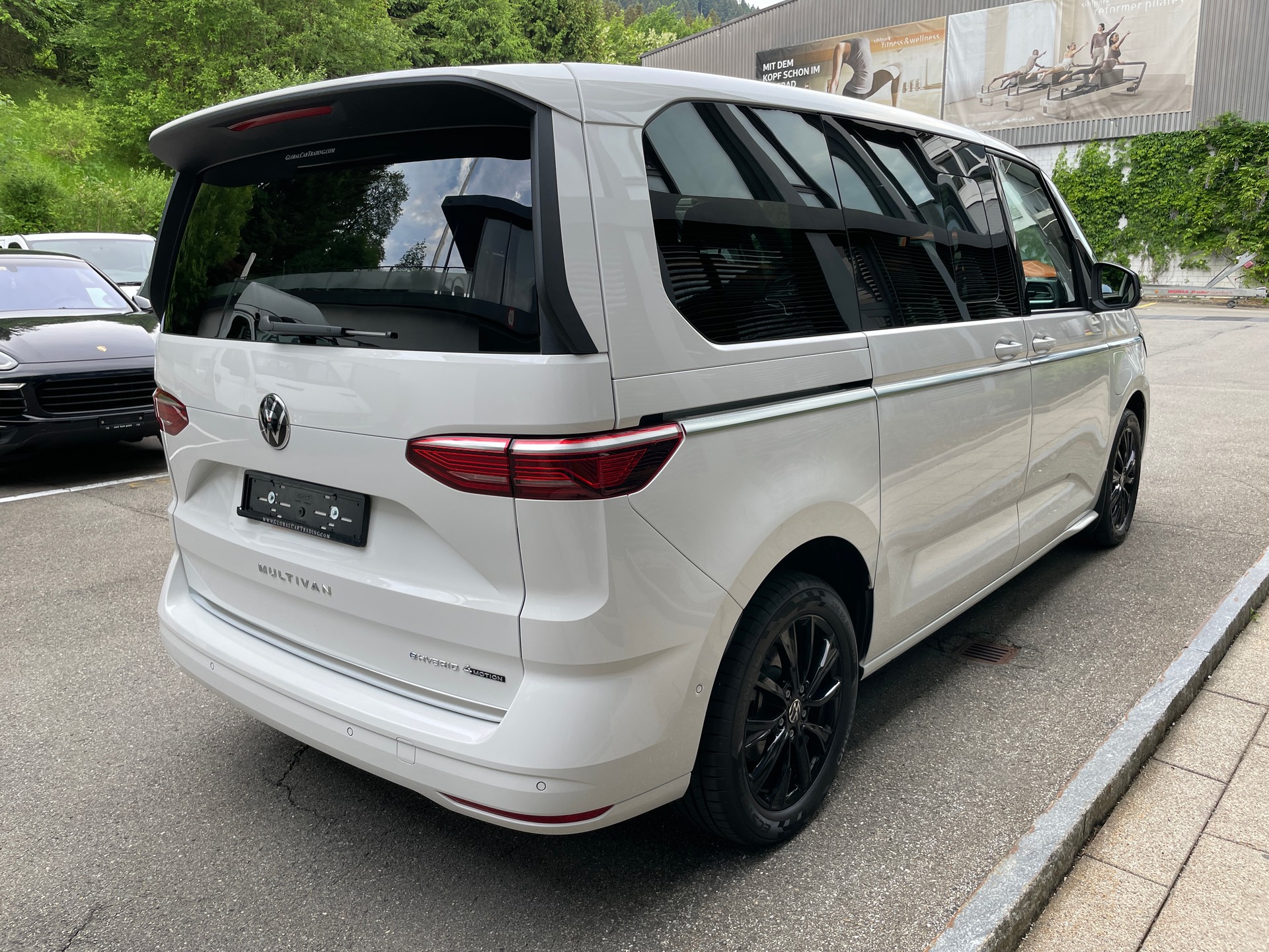 VW Multivan 1.5 eHybrid Style 4Motion DSG-image-3