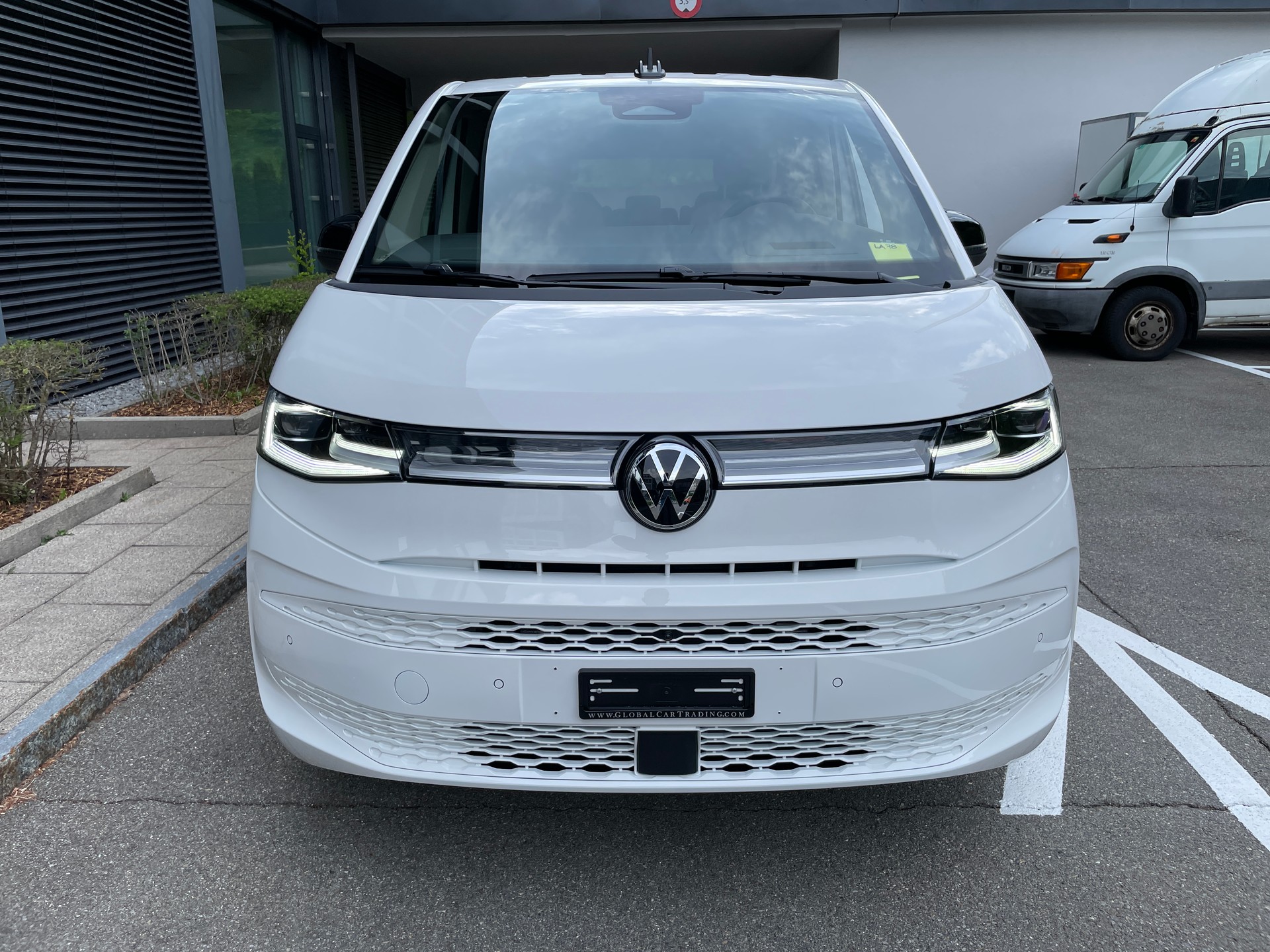 VW Multivan 1.5 eHybrid Style 4Motion DSG-image-1