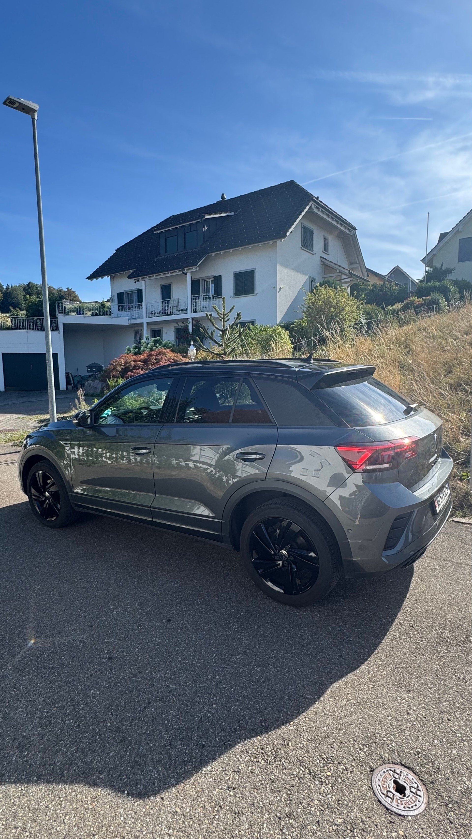 VW 1.5 TSI R-Line DSG-image-1