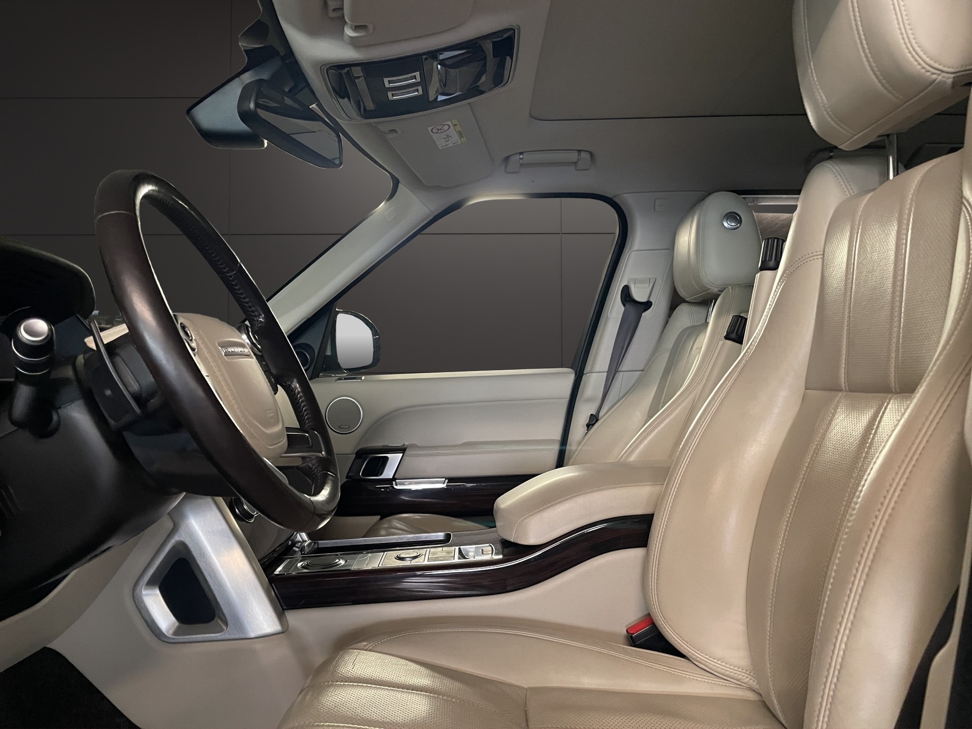 LAND ROVER Range Rover 3.0 TDV6 Vogue Automatic-image-8