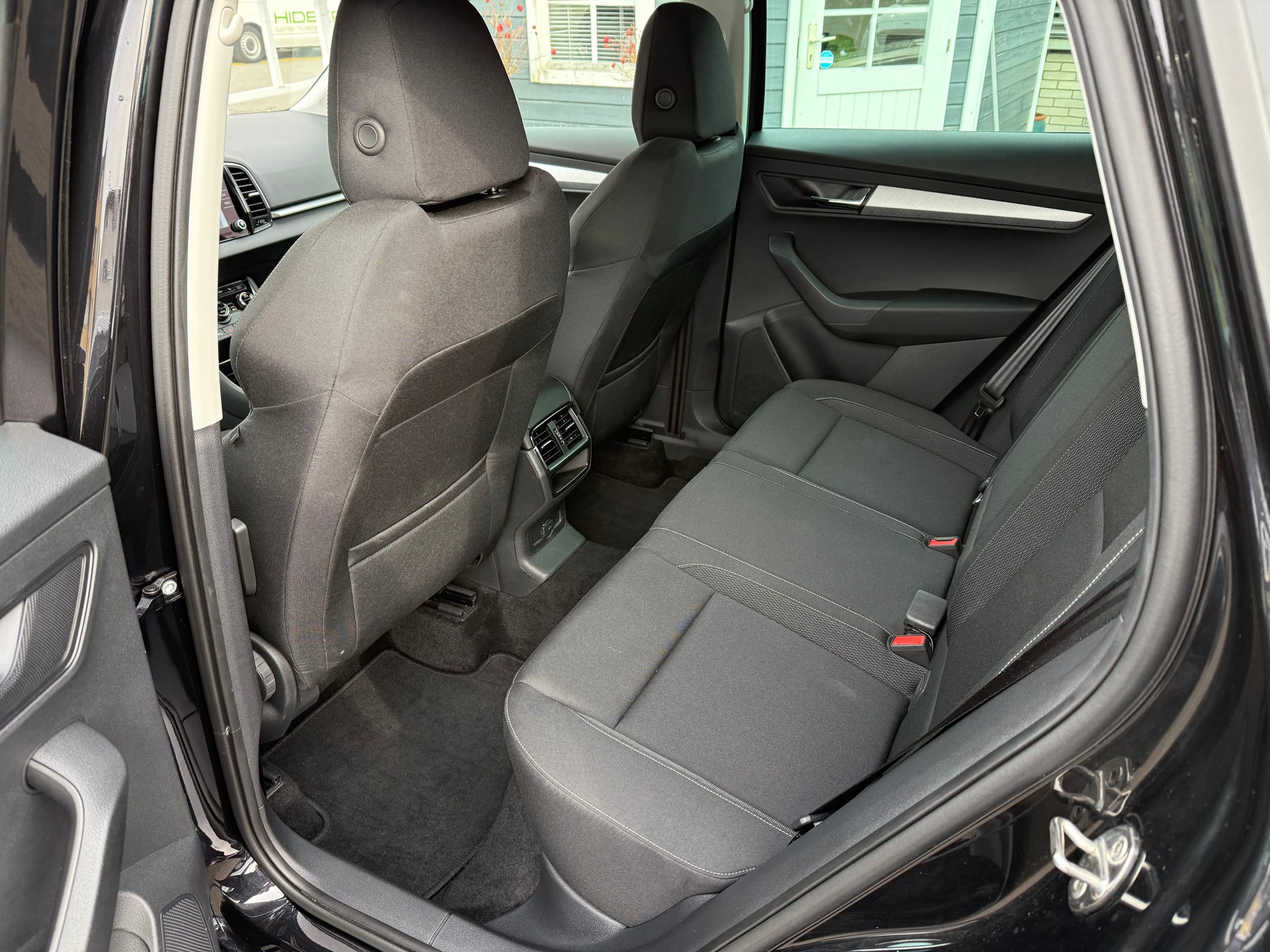 SKODA Karoq 2.0 TDI Ambition 4x4 DSG-image-9