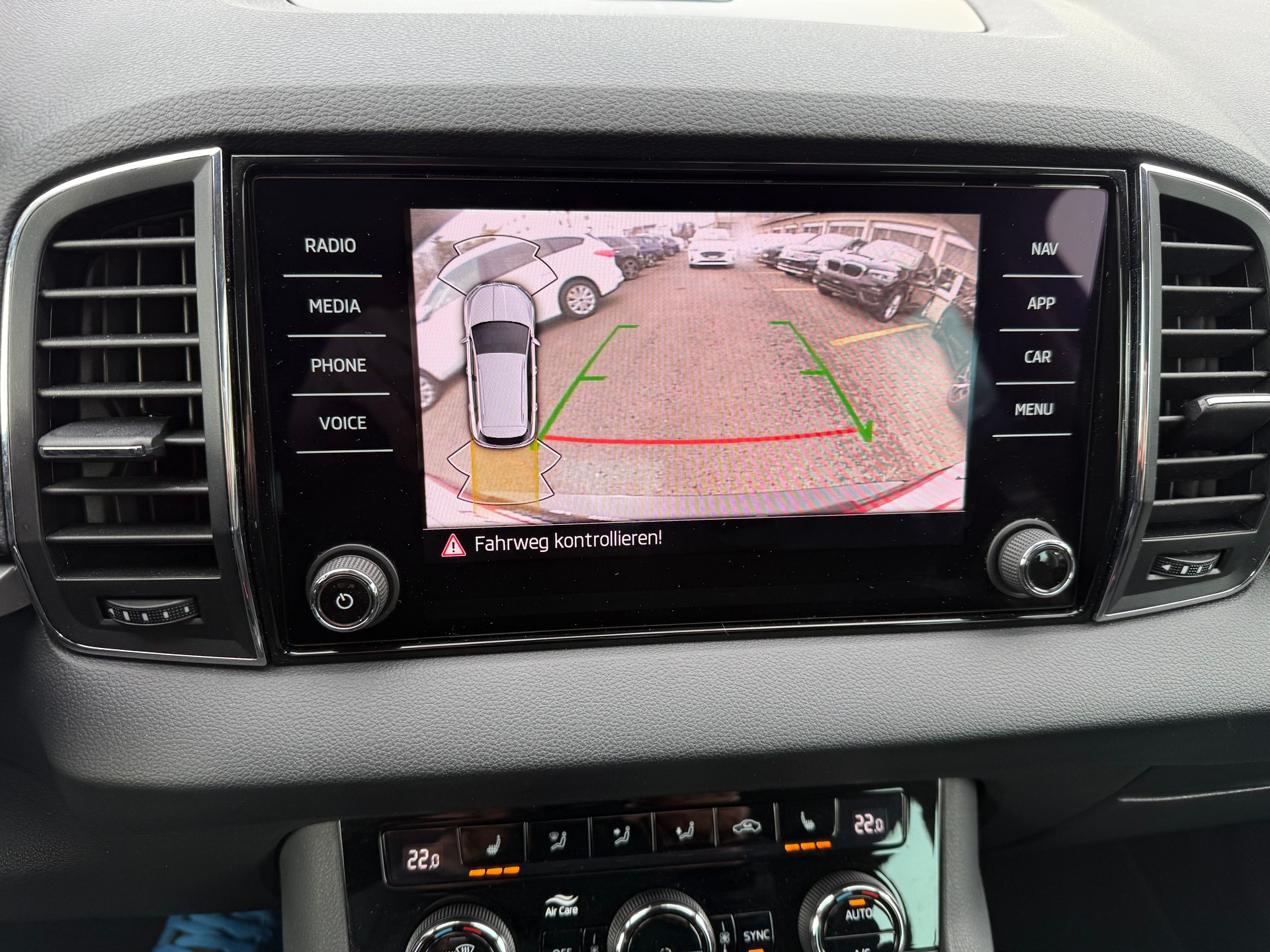 SKODA Karoq 2.0 TDI Ambition 4x4 DSG-image-19