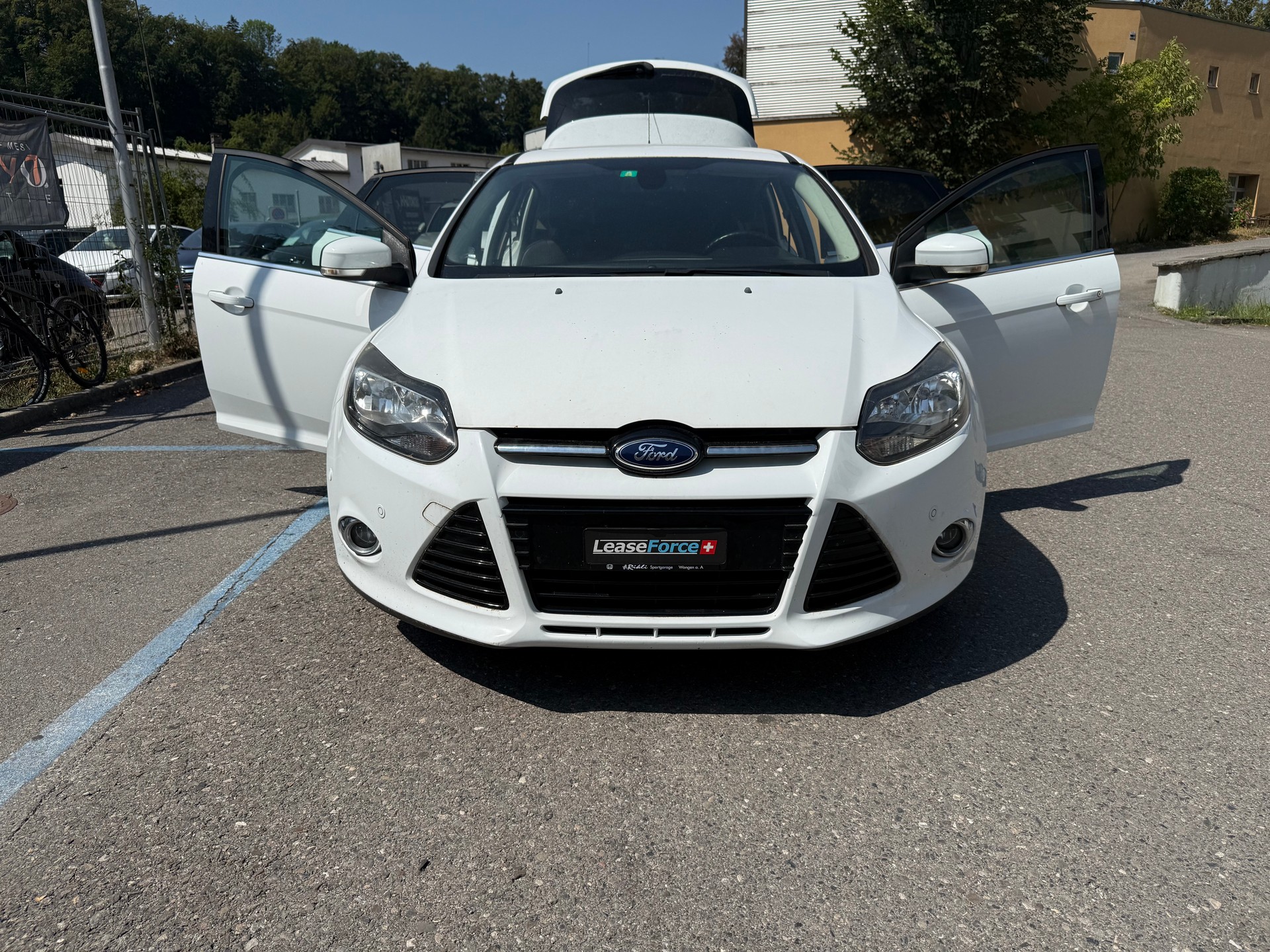 FORD Focus 1.6 TDCi Titanium-image-13
