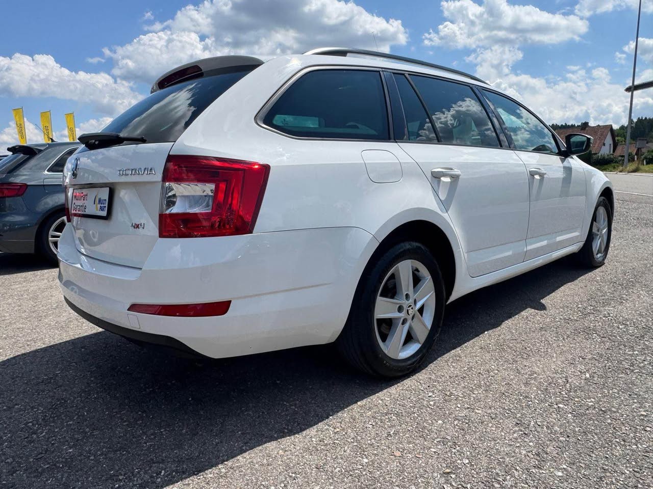 SKODA Octavia Combi 1.8 TSI Fresh 4x4 DSG-image-6