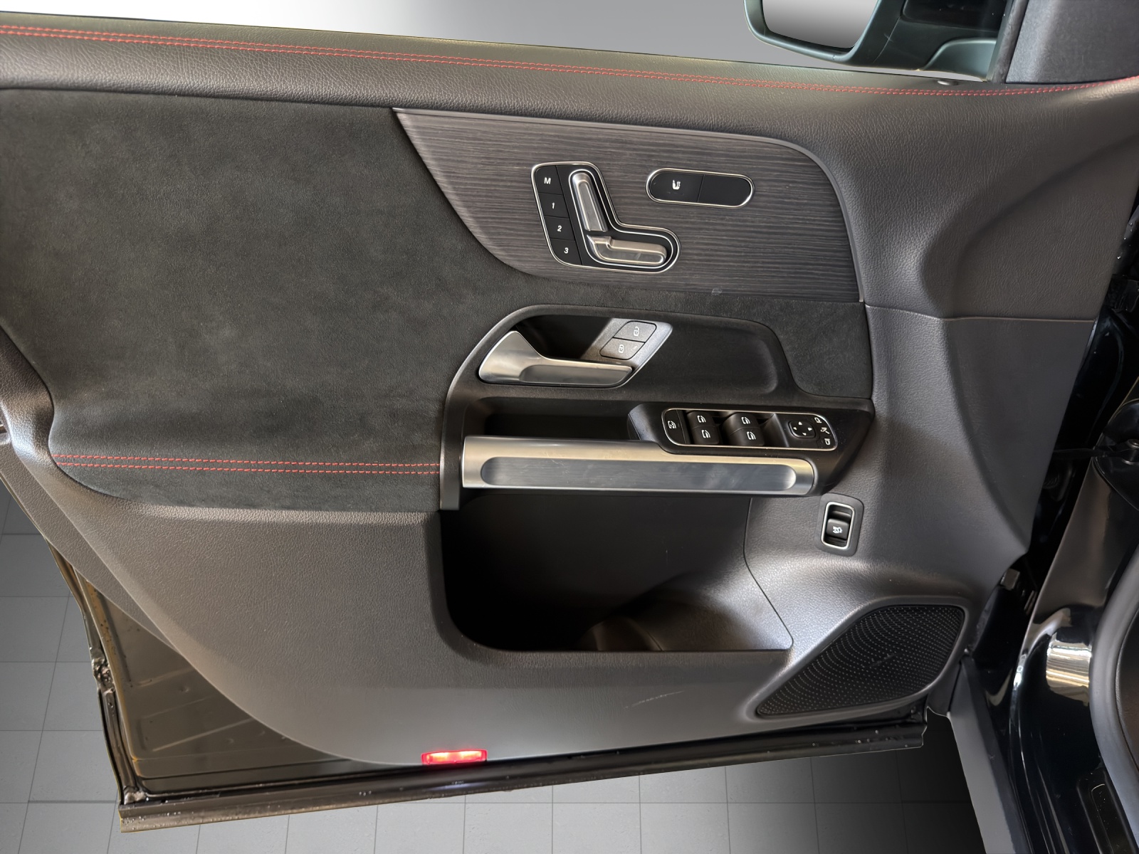 Image MERCEDES-BENZ EQB-350 EQB 350 AMG Line 4Matic