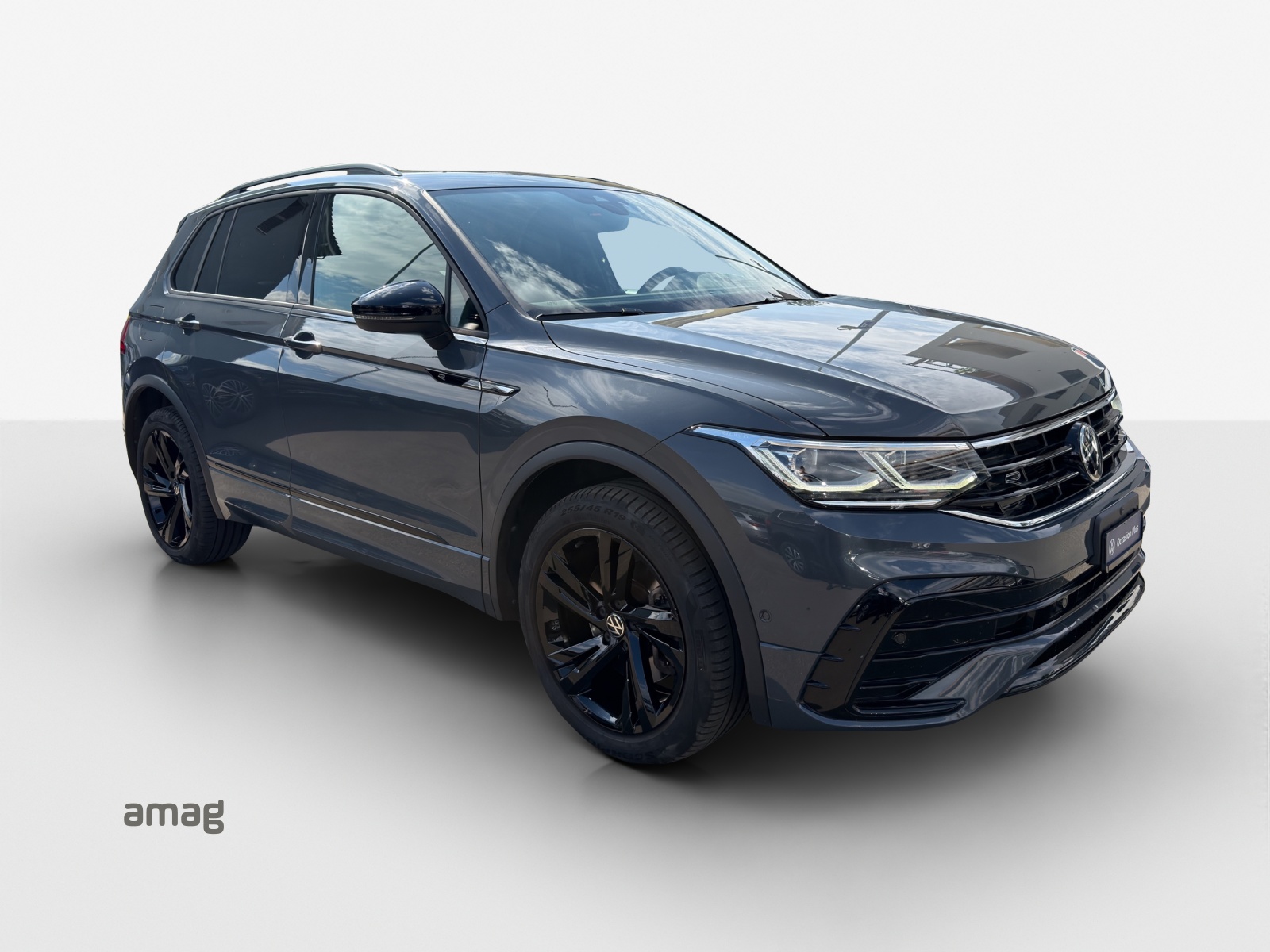 VW Tiguan 2.0 TDI SCR R-Line 4Motion DSG-image-5