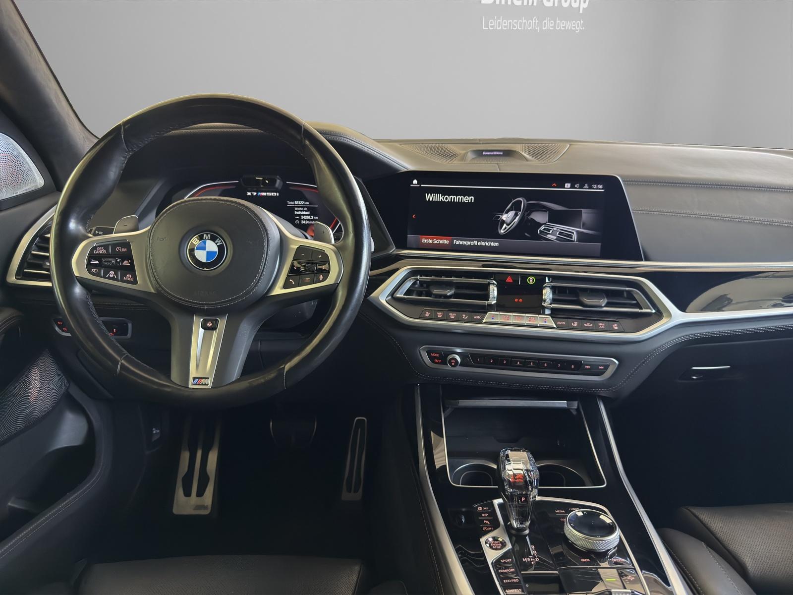 BMW X7 M50i-image-12