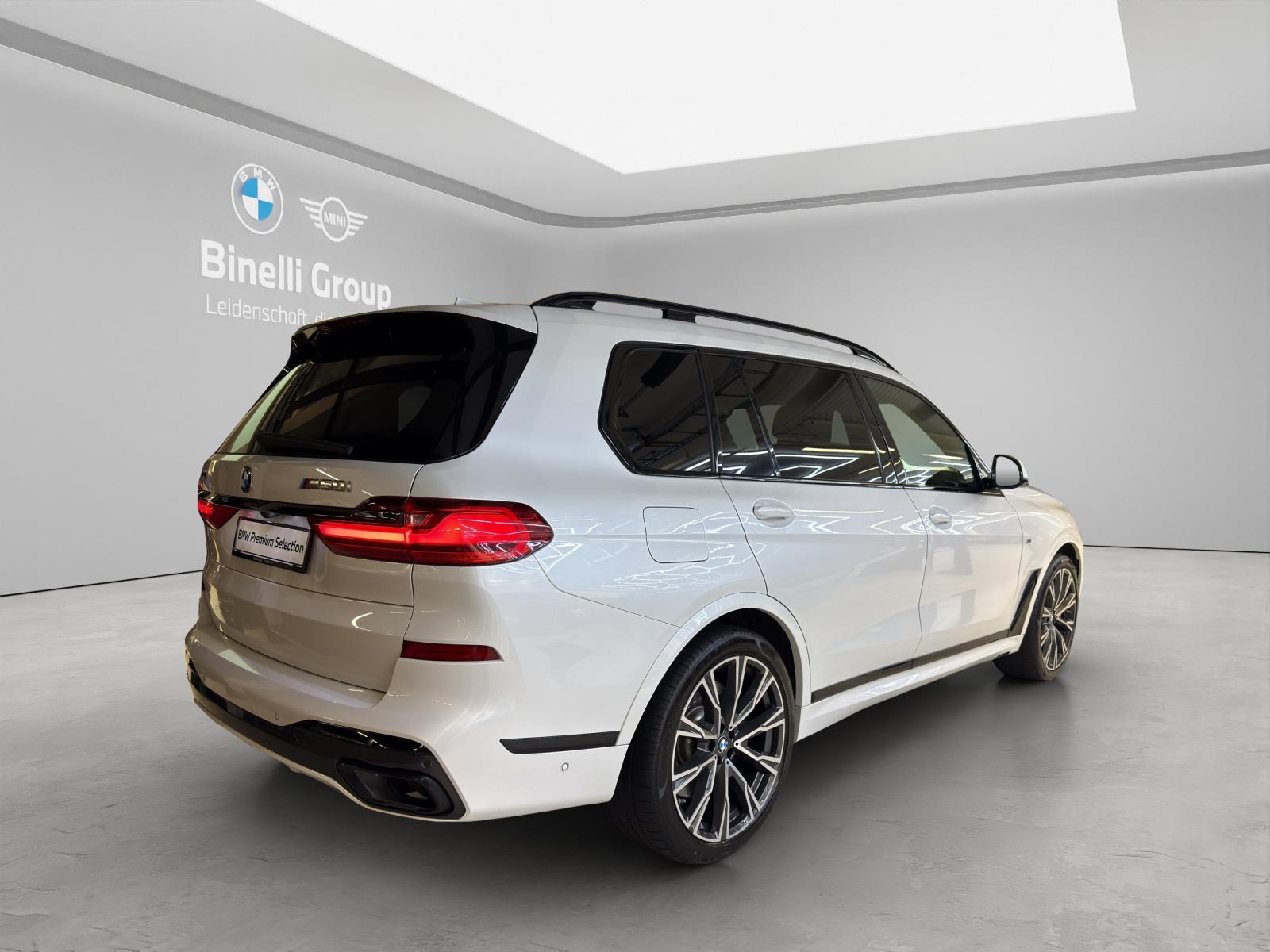 BMW X7 M50i-image-4