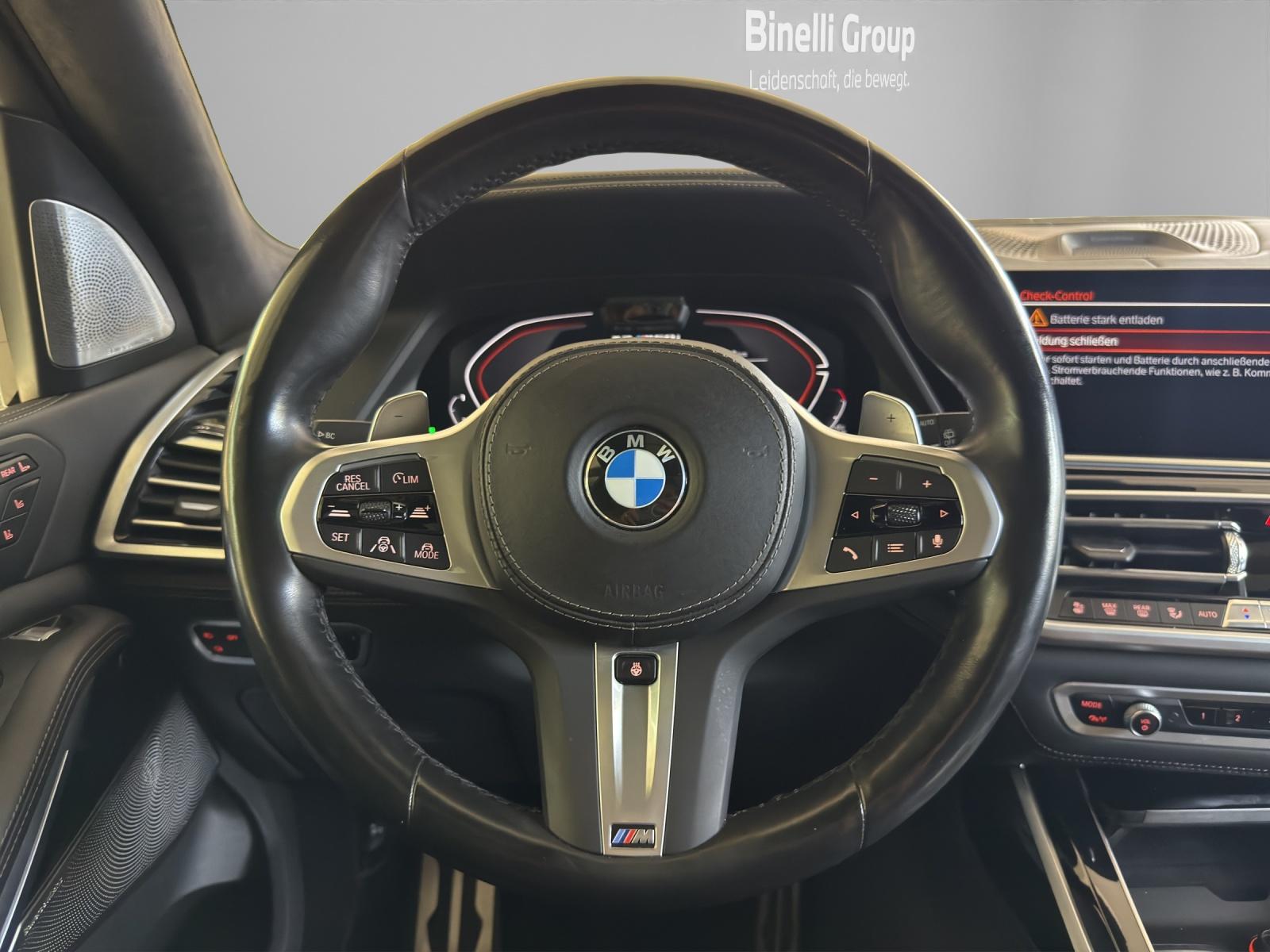 BMW X7 M50i-image-13