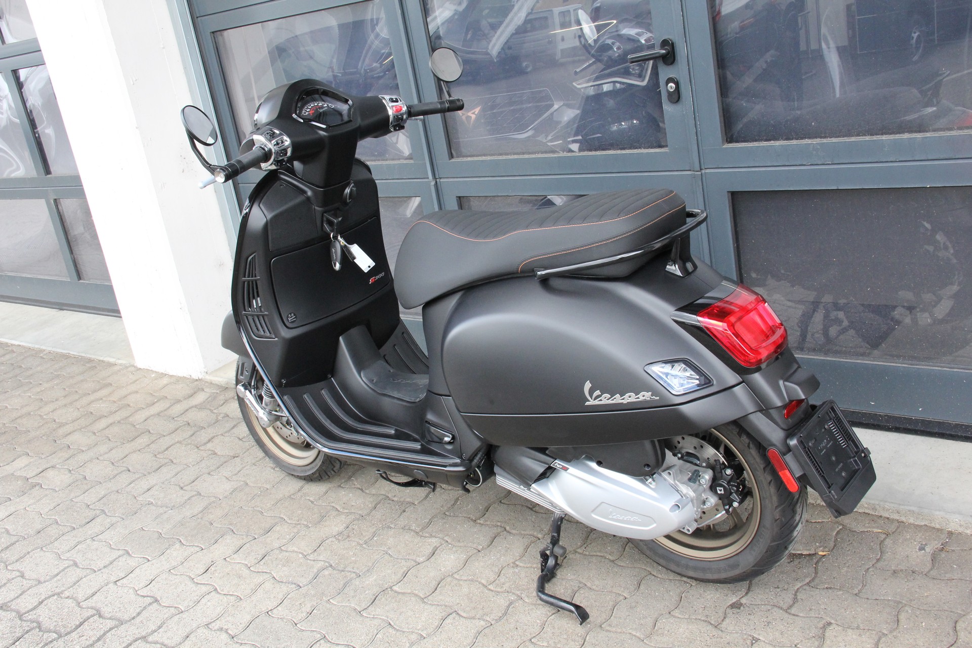 PIAGGIO Vespa GTS 300 Super Sport ABS-image-9