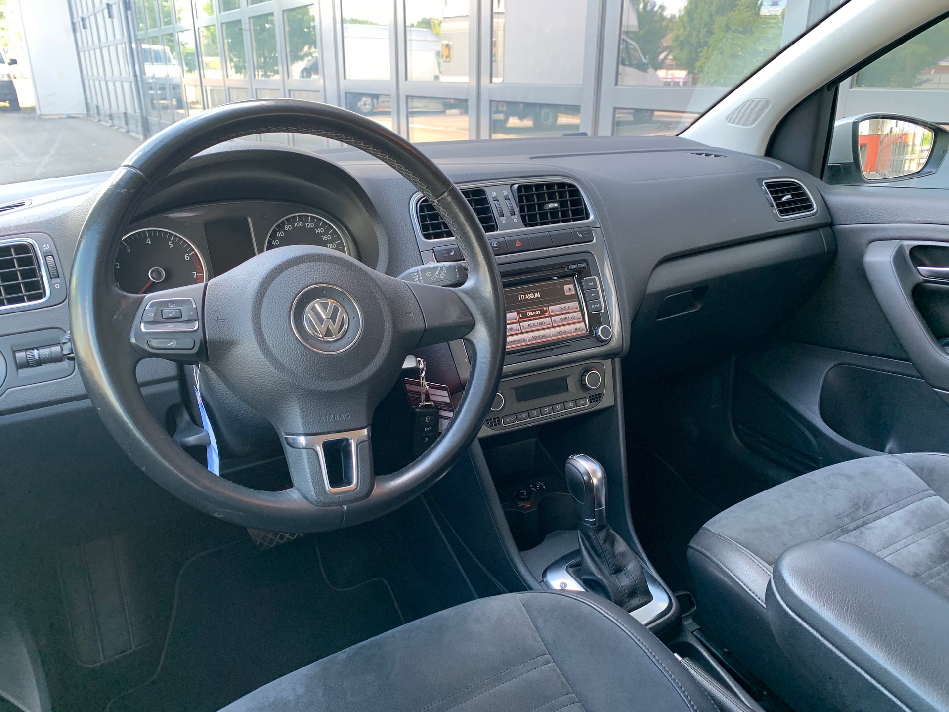 VW Polo 1.2 TSI Highline DSG-image-6