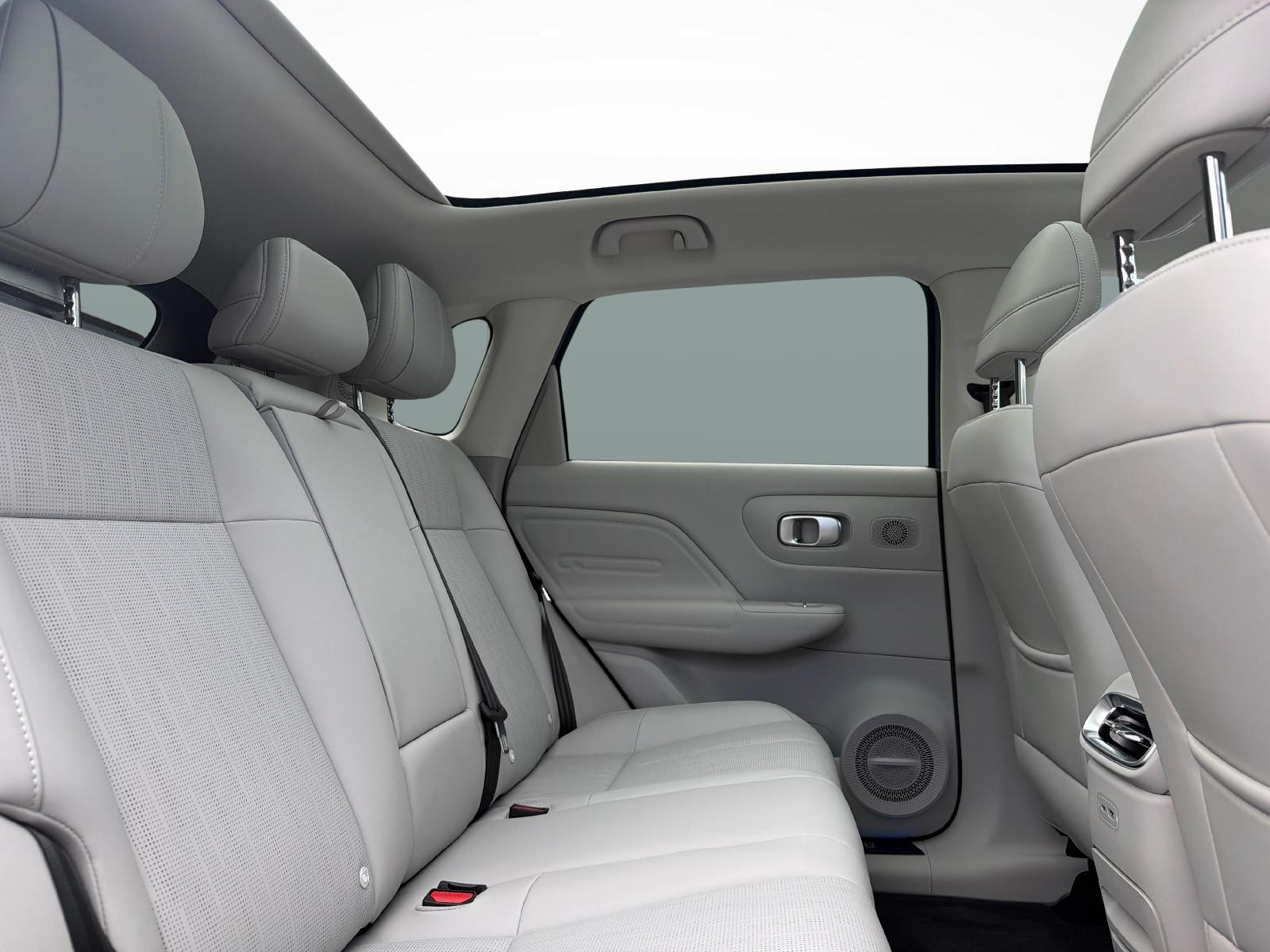 LEAPMOTOR B10 1.5 Hybrid EV-image-6