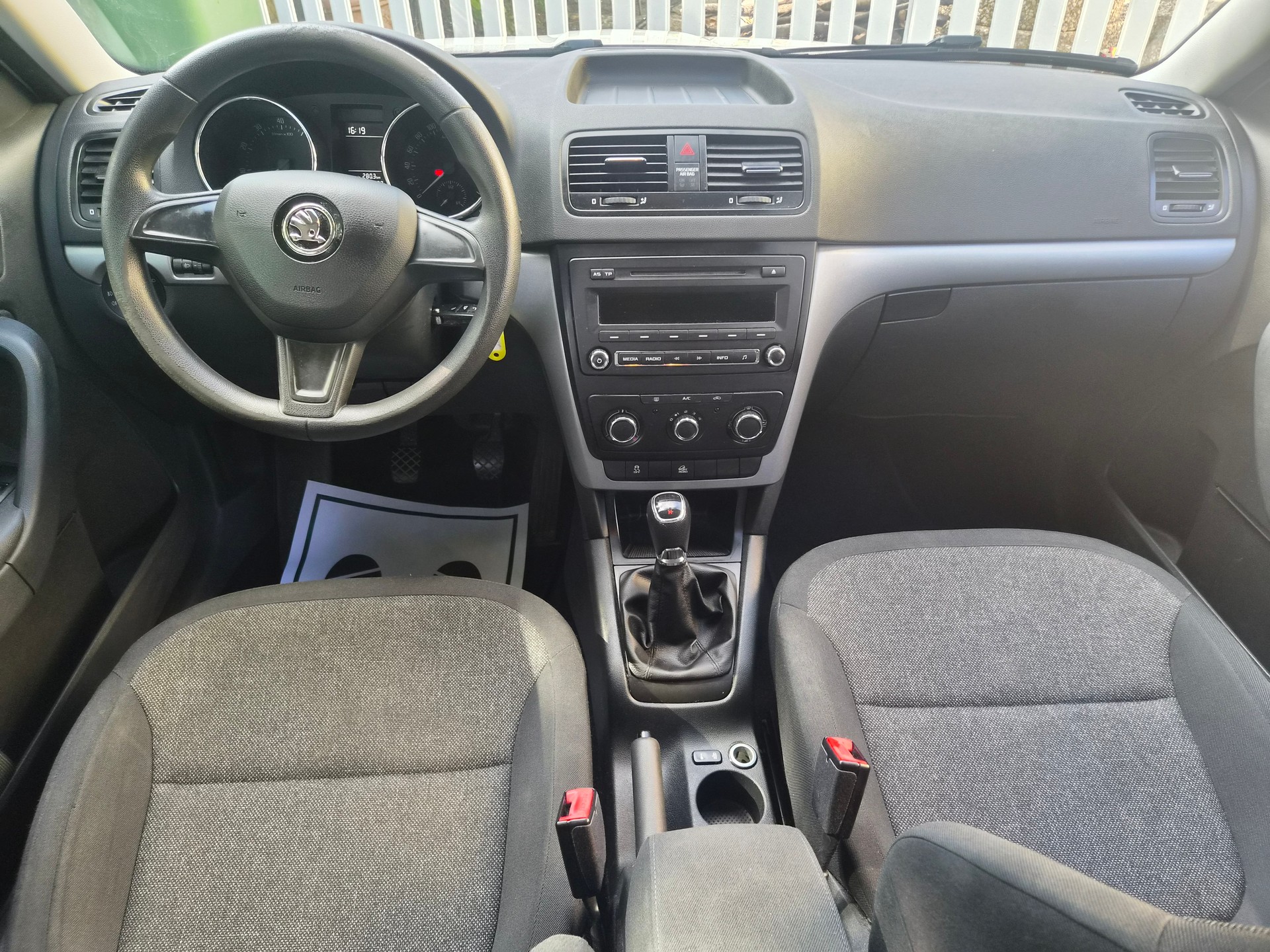 SKODA Yeti 1.8 TSI Active Outdoor 4x4-image-10