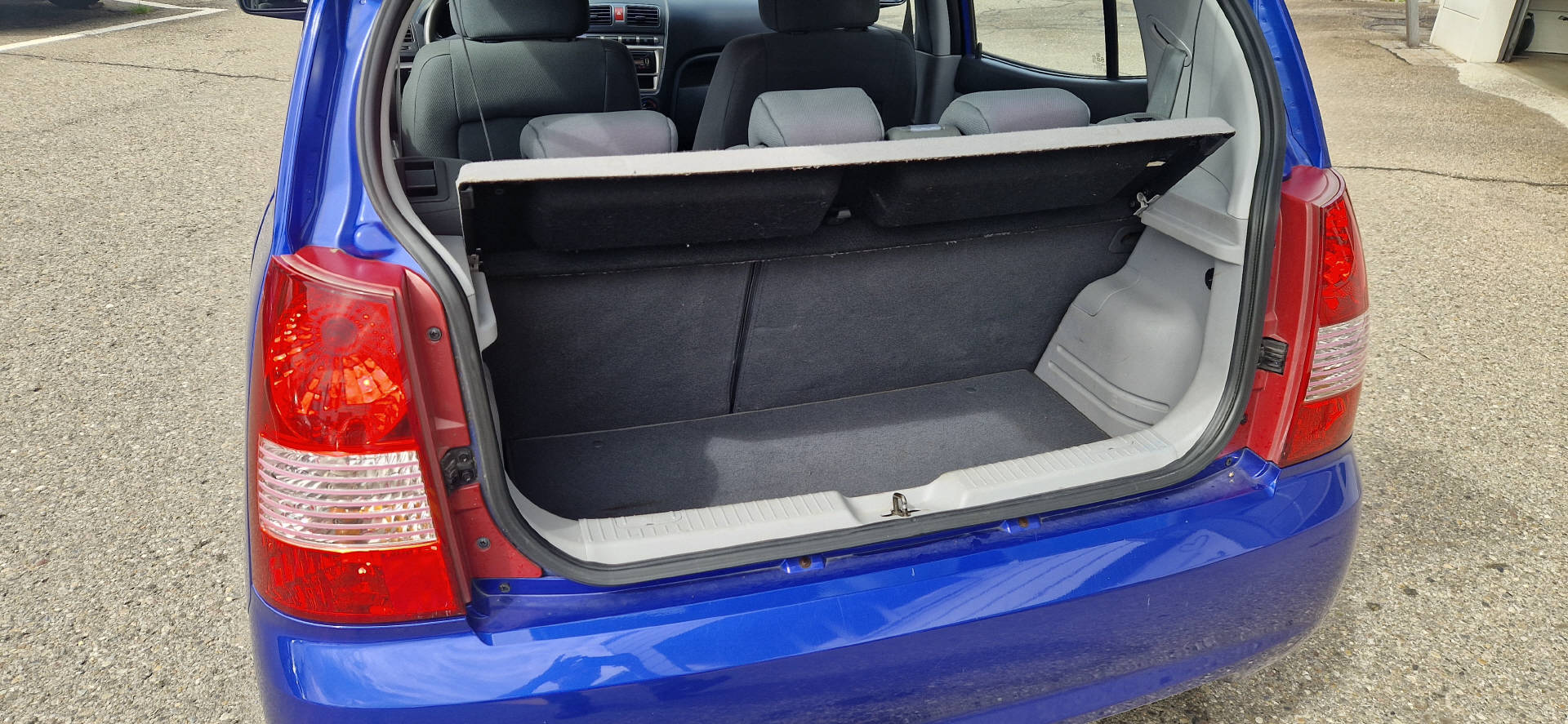 KIA Picanto 1.1 12V Classic-image-11
