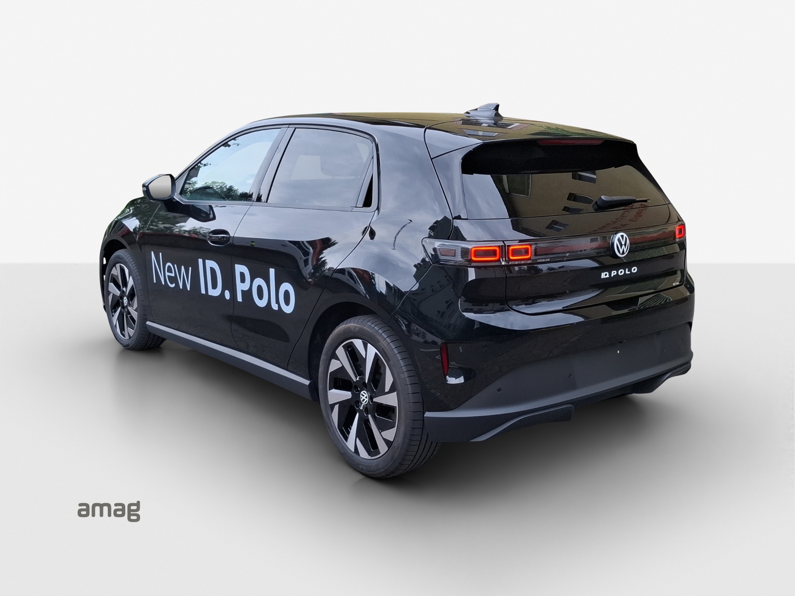 VW ID.Polo 52 kWh Life Edition One-image-2