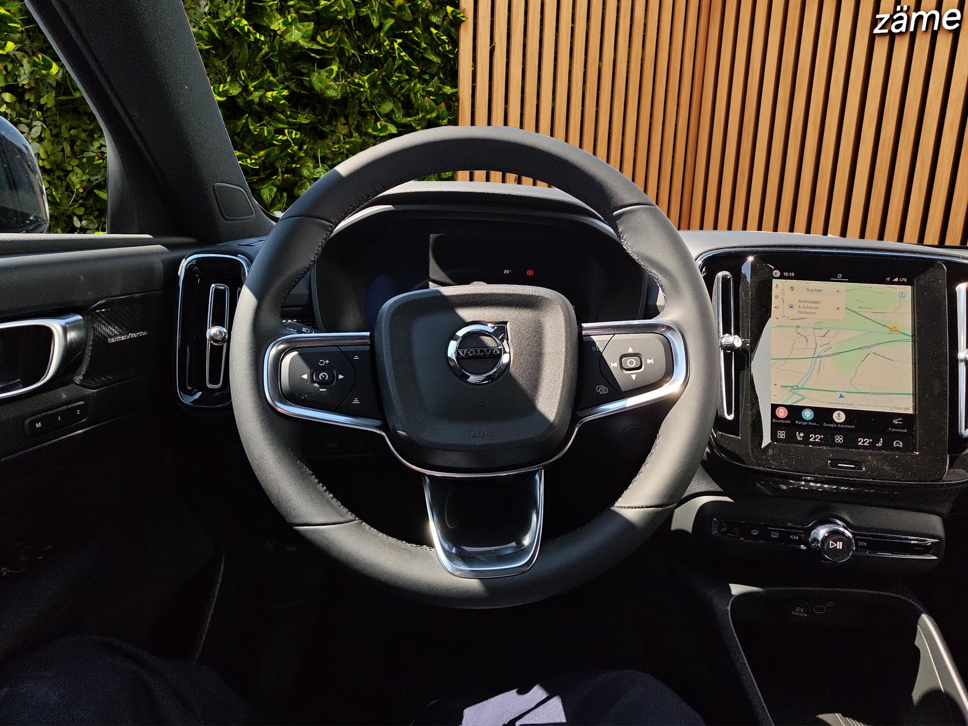 VOLVO EX40 Twin Black Edition AWD-image-10