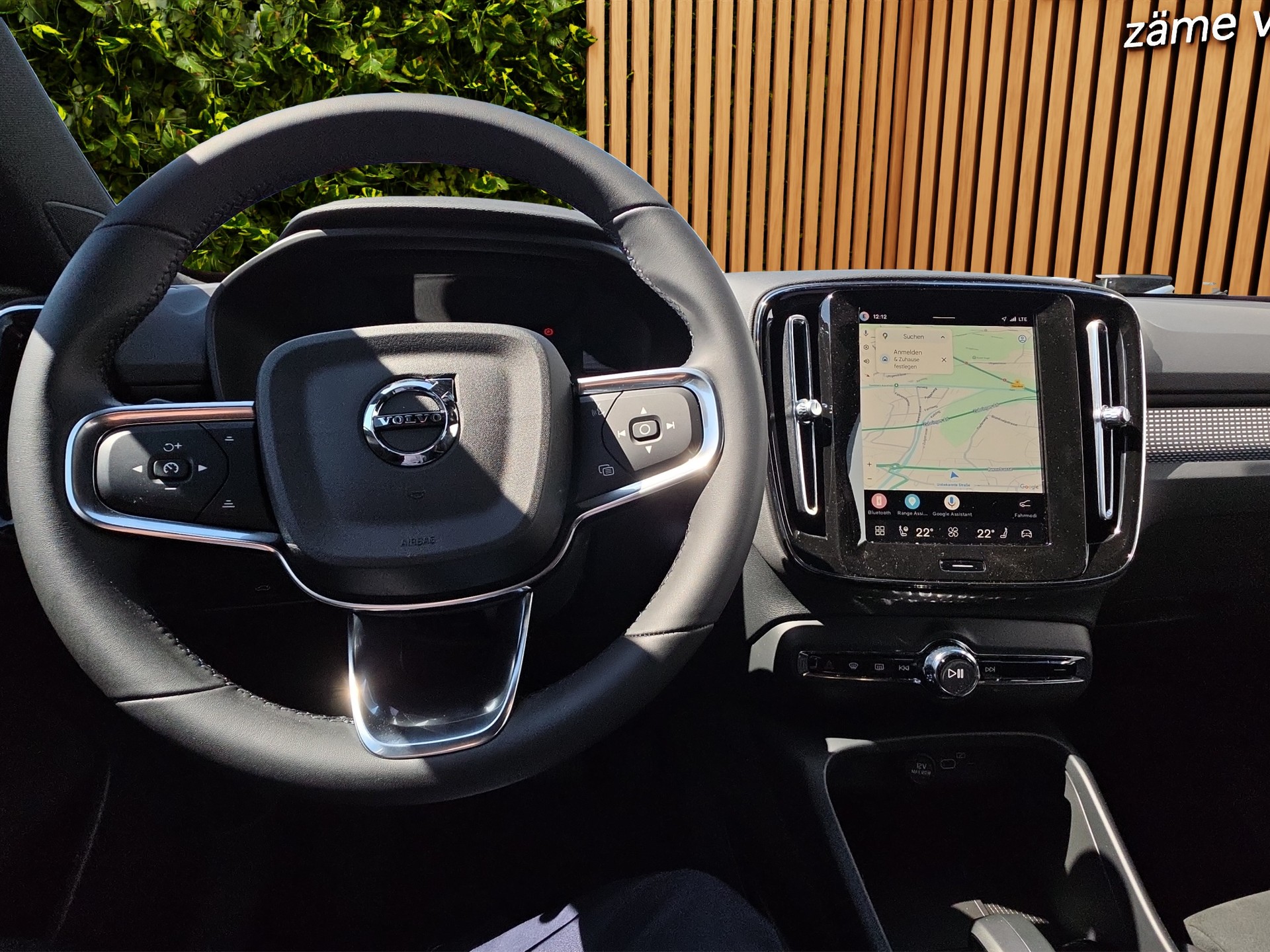 VOLVO EX40 Twin Black Edition AWD-image-9