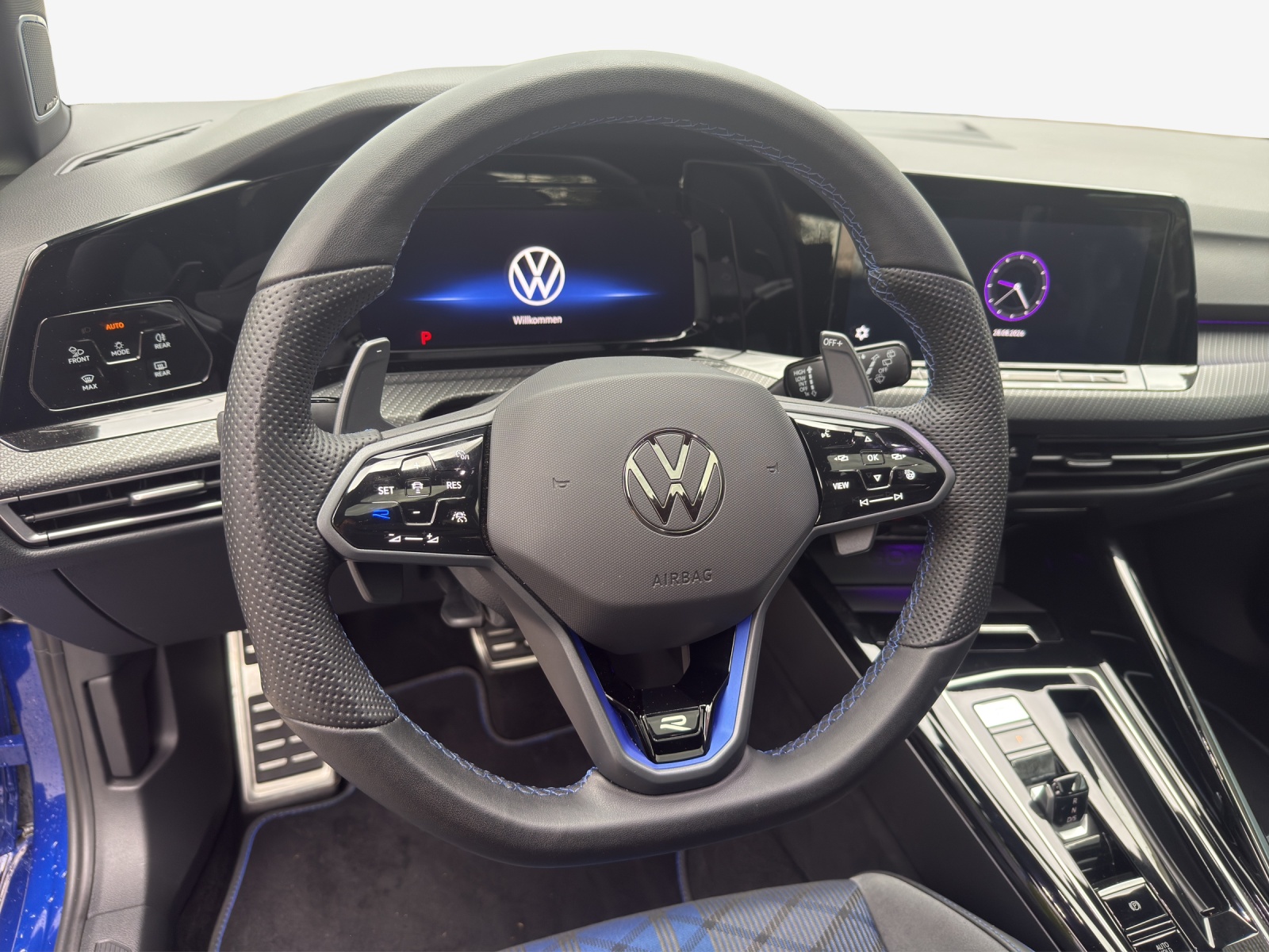 VW Golf 2.0 TSI R DSG 4Motion R Performance-image-9