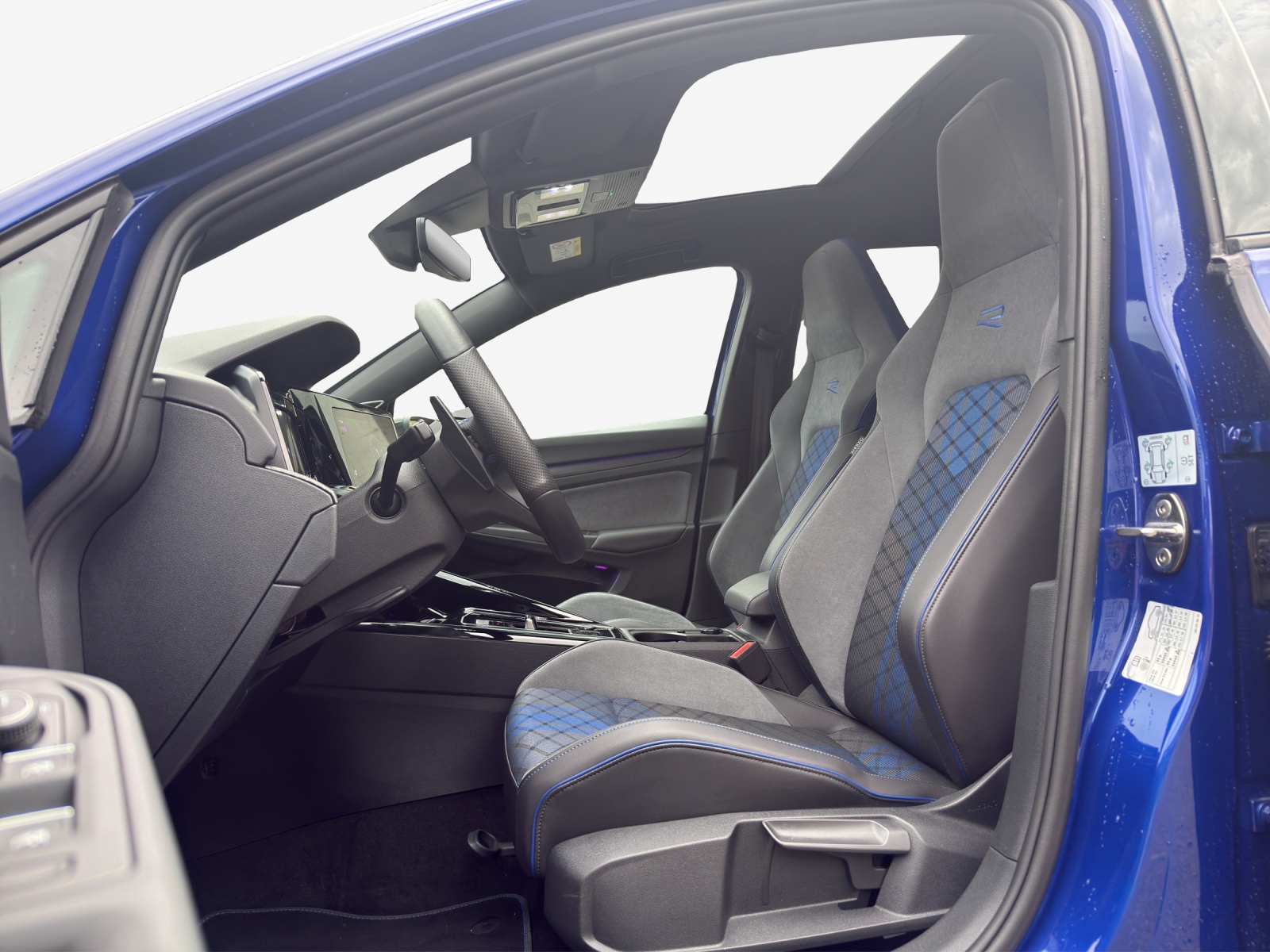 VW Golf 2.0 TSI R DSG 4Motion R Performance-image-7