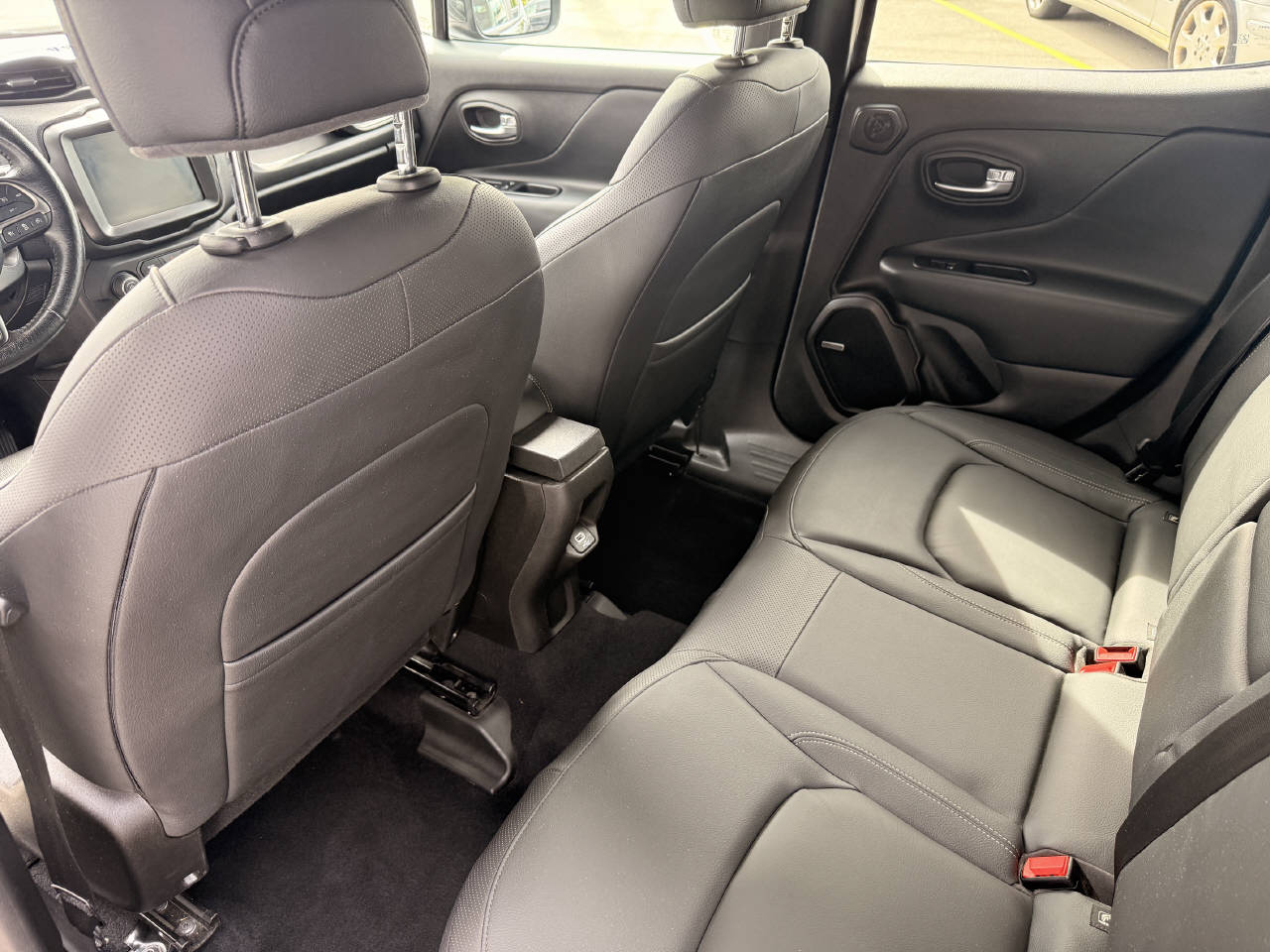 JEEP Renegade 1.3 Turbo S-image-8