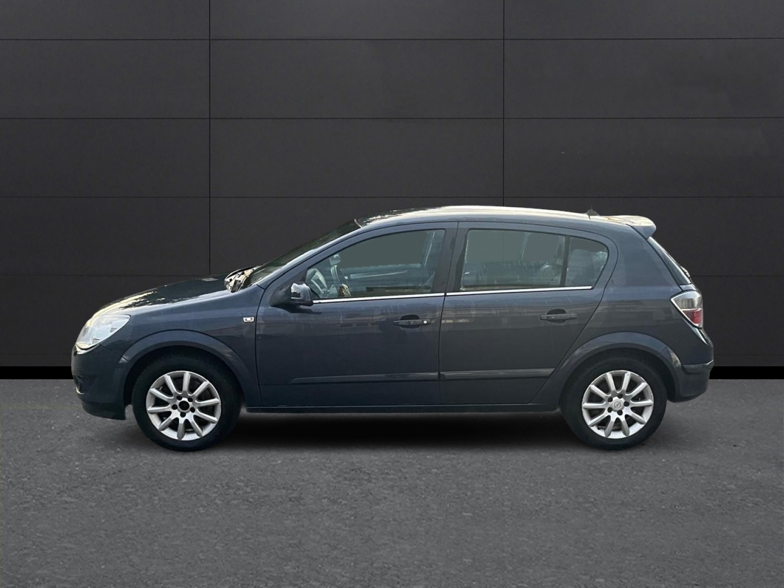 OPEL Astra 1.6i 16V Turbo Cosmo-image-3