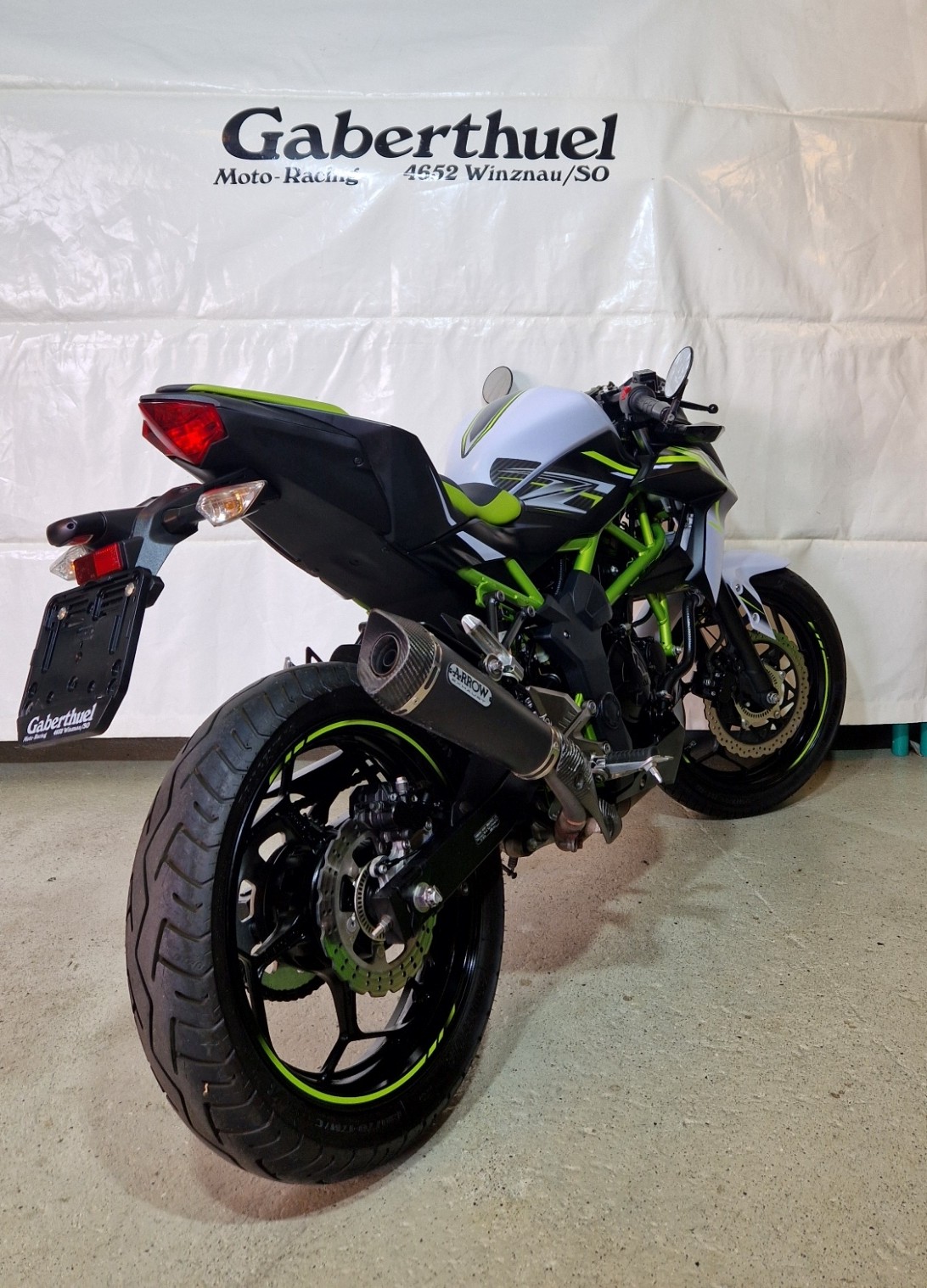 KAWASAKI Z 125-image-10