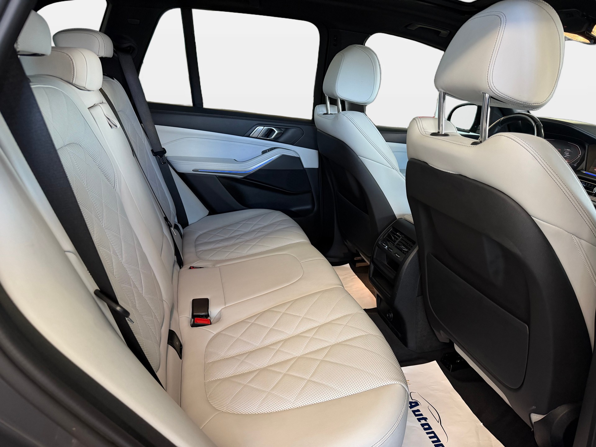 BMW X5 xDrive 48V 40d M Sport Steptronic | CH-Auto | Frisch MFK | BMW Laserlicht | Pano Dach | M-Sportabgasanlage-image-11