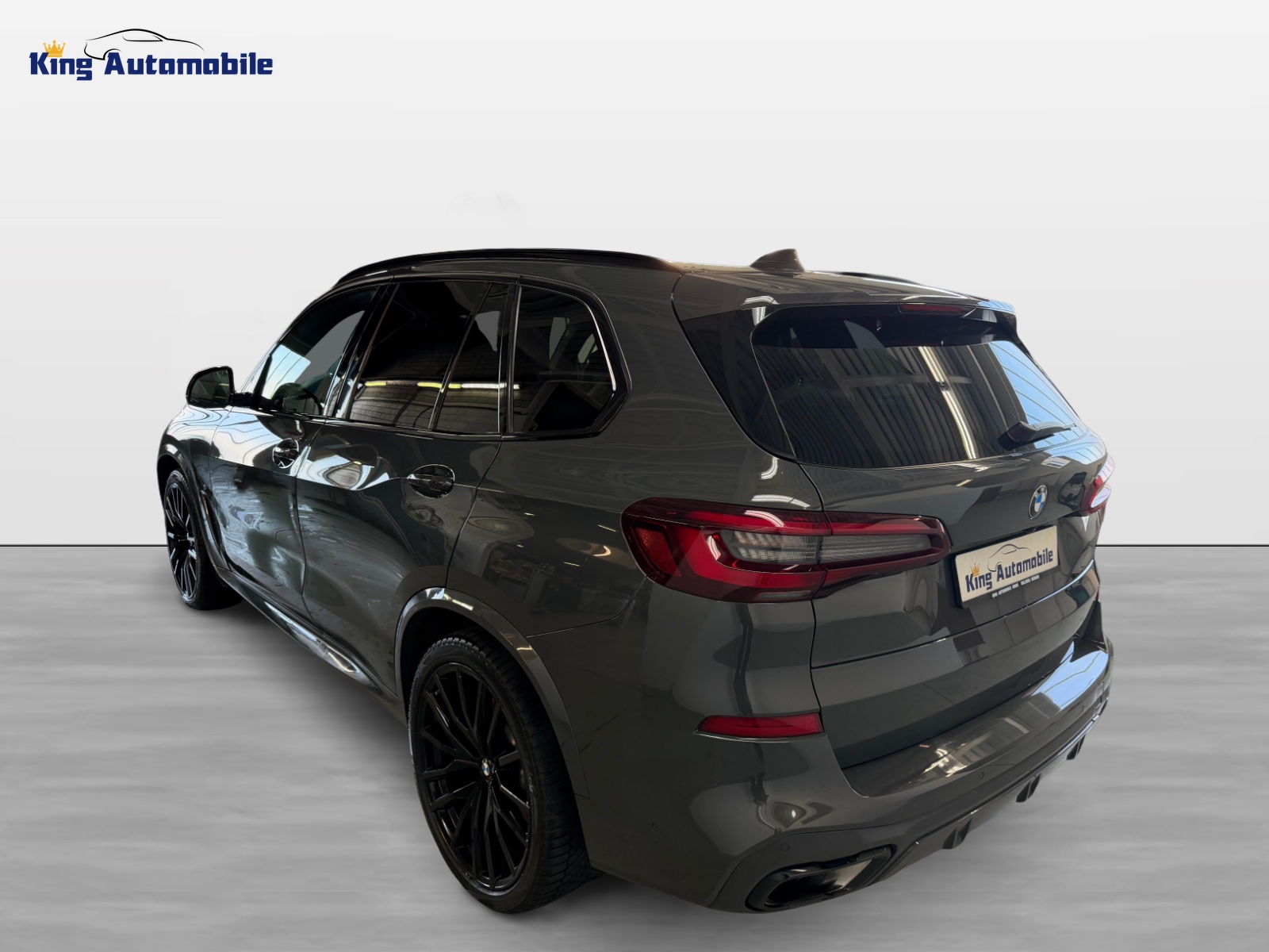 BMW X5 xDrive 48V 40d M Sport Steptronic | CH-Auto | Frisch MFK | BMW Laserlicht | Pano Dach | M-Sportabgasanlage-image-4