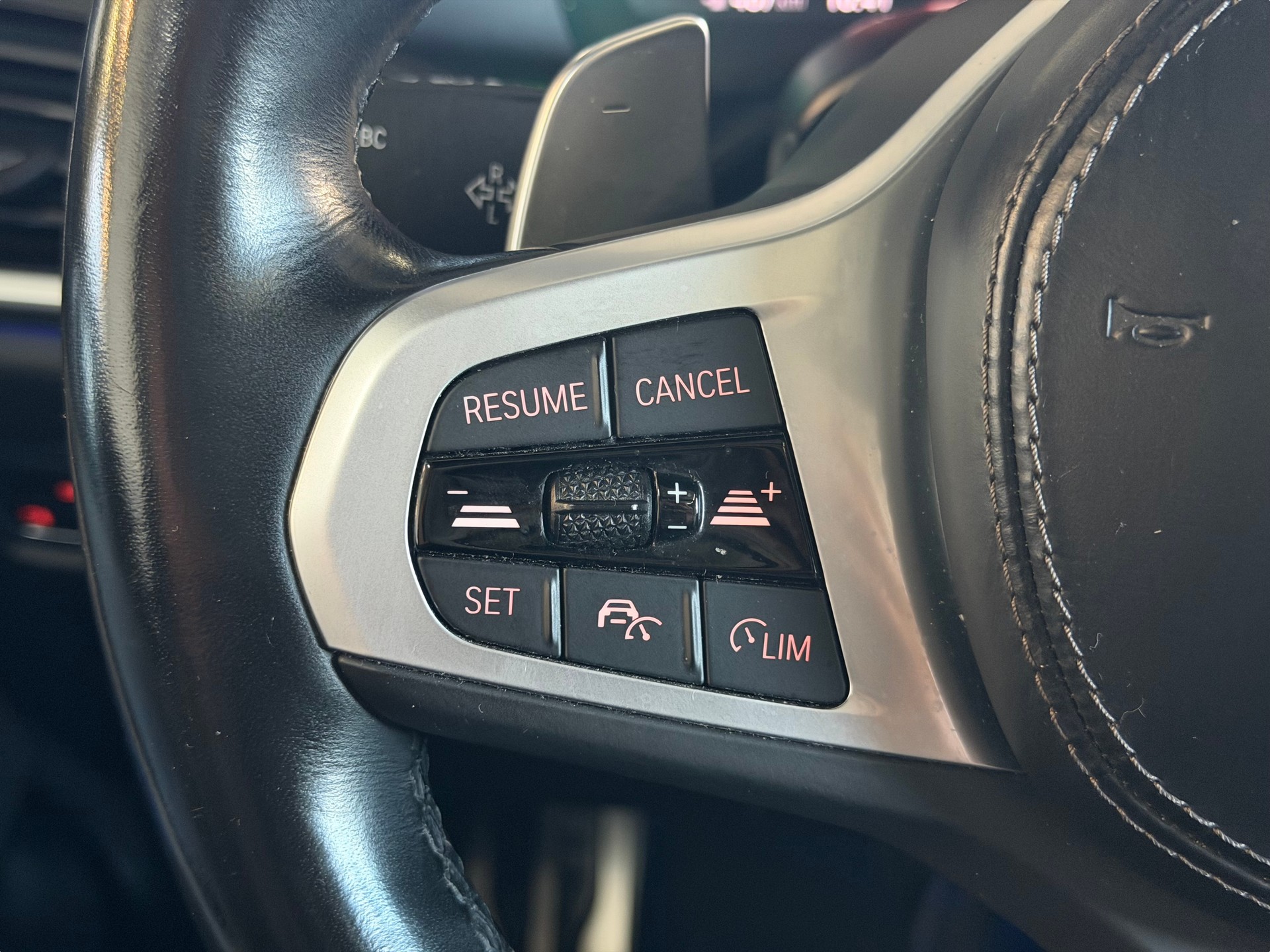 BMW X5 xDrive 48V 40d M Sport Steptronic | CH-Auto | Frisch MFK | BMW Laserlicht | Pano Dach | M-Sportabgasanlage-image-18