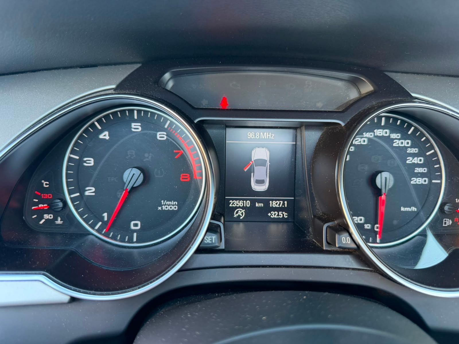 AUDI A5 Cabriolet 2.0 TFSI-image-14