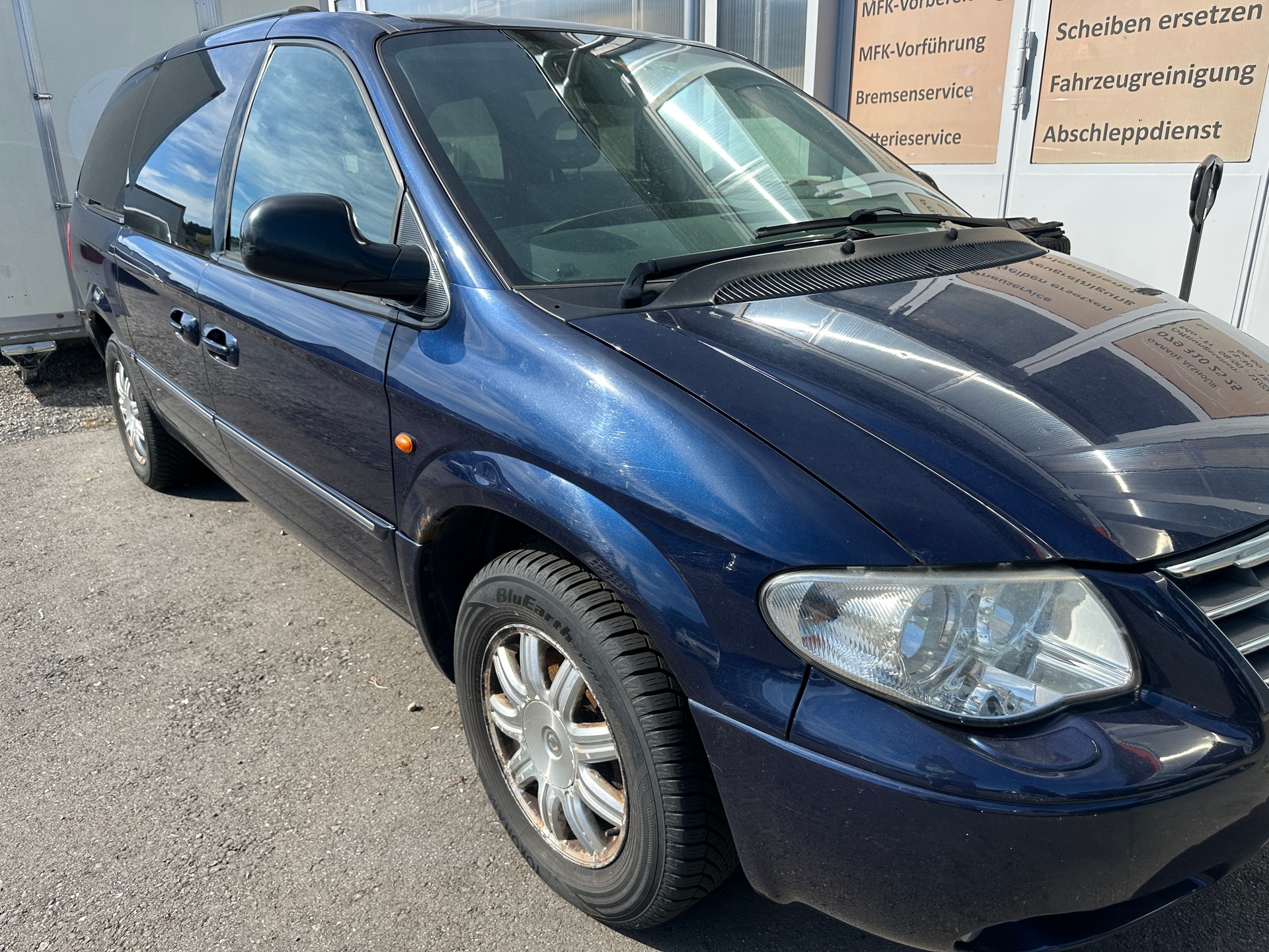 CHRYSLER Grand Voy. 2.8 CRD LTD Automatic-image-0