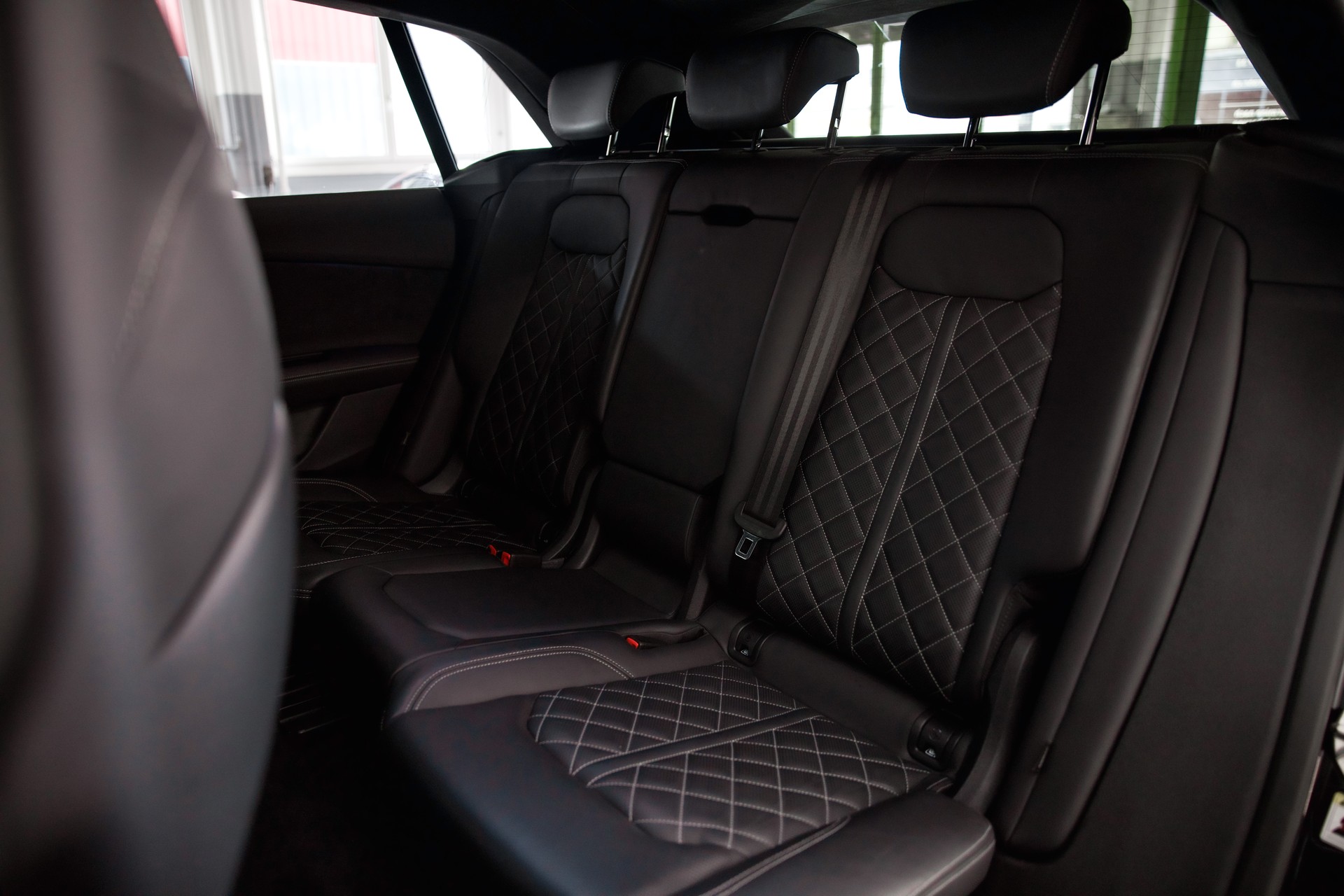 AUDI SQ8 SUV TFSI quattro tiptronic *CH-FHZ* FACELIFT MY 2024-image-25