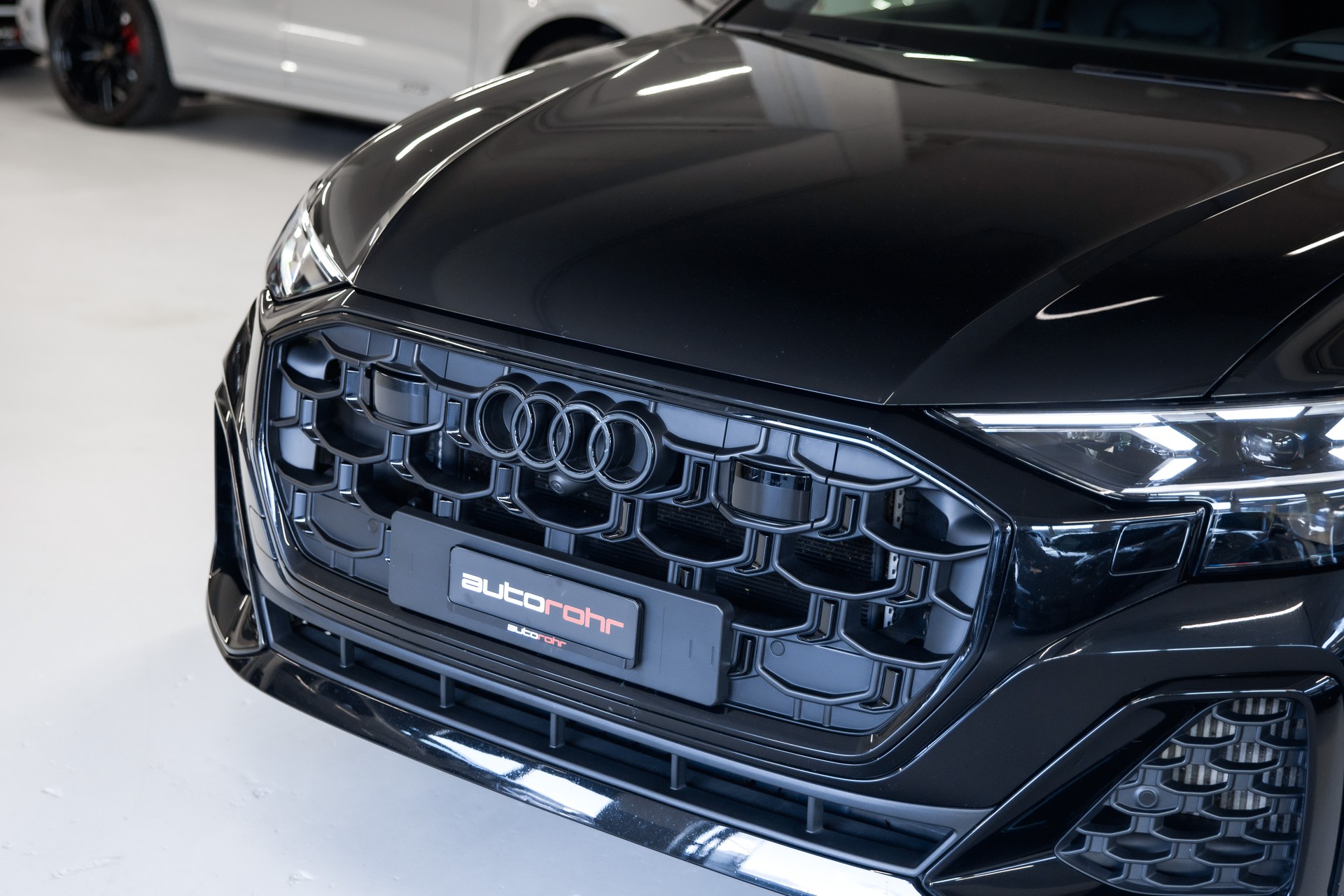 AUDI SQ8 SUV TFSI quattro tiptronic *CH-FHZ* FACELIFT MY 2024-image-11