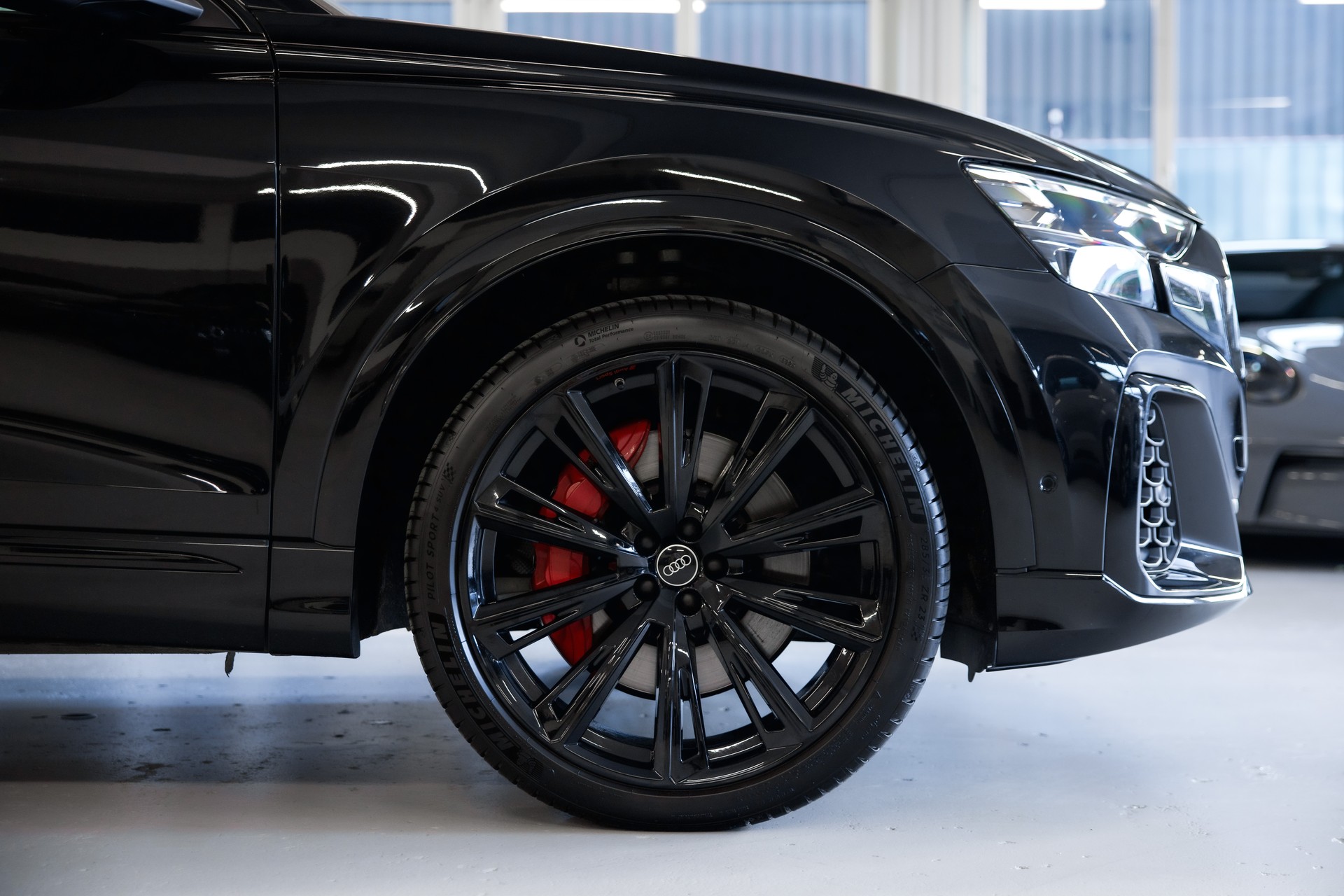 AUDI SQ8 SUV TFSI quattro tiptronic *CH-FHZ* FACELIFT MY 2024-image-12