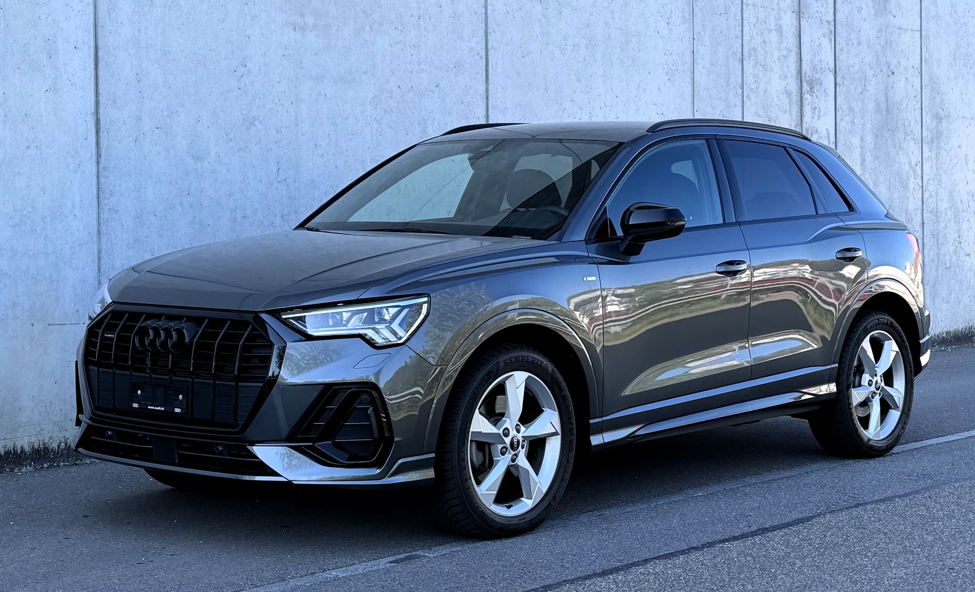 AUDI Q3 40 TDI S line quattro S-tronic CH FZ |Herstellergarantie|AudiSwissServicePackage+|wie neu-image-1