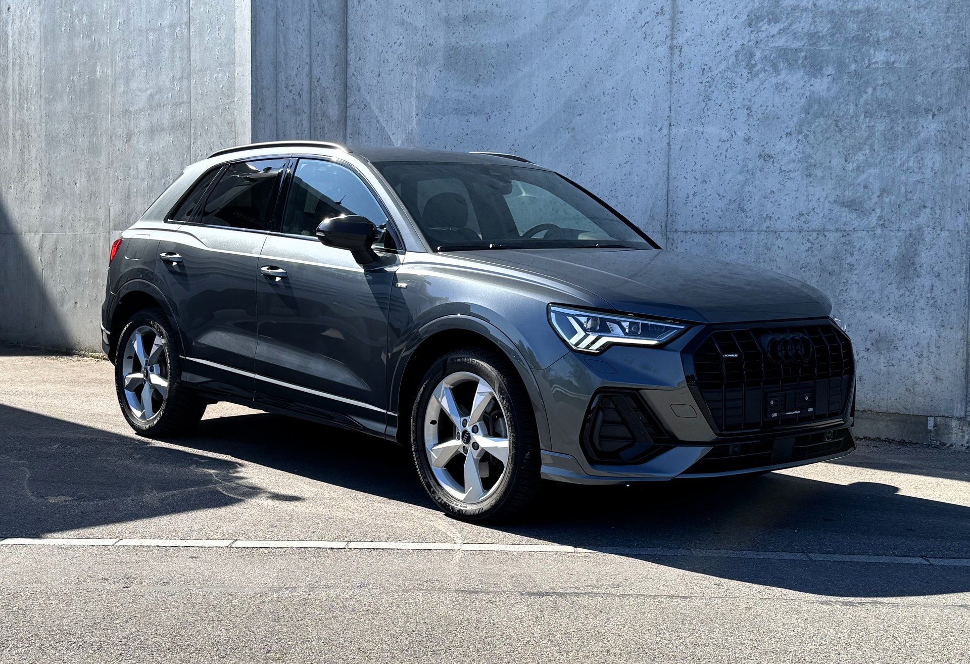 AUDI Q3 40 TDI S line quattro S-tronic CH FZ |Herstellergarantie|AudiSwissServicePackage+|wie neu-image-15