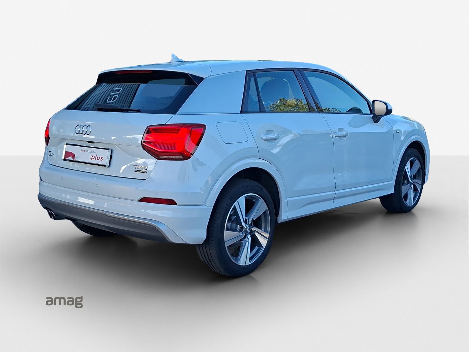 AUDI Q2 2.0 TFSI sport quattro S-tronic-image-4