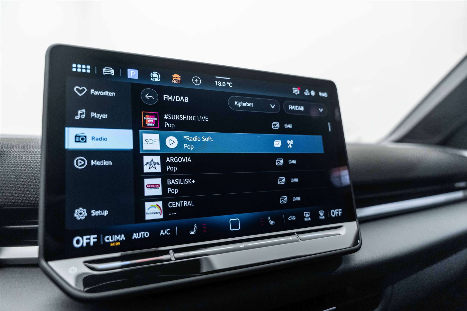 VW VW T-Roc 1.5 eTSi mHEV R-Line DSG-Automat-image-18