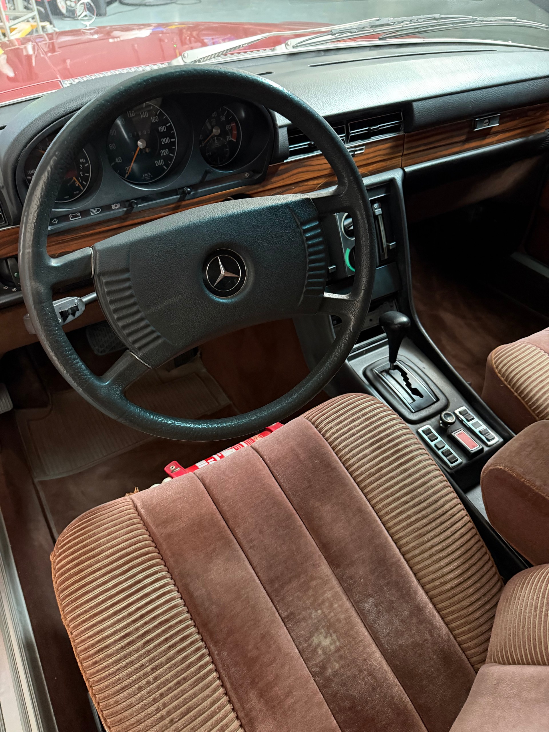 MERCEDES-BENZ SEL-image-7