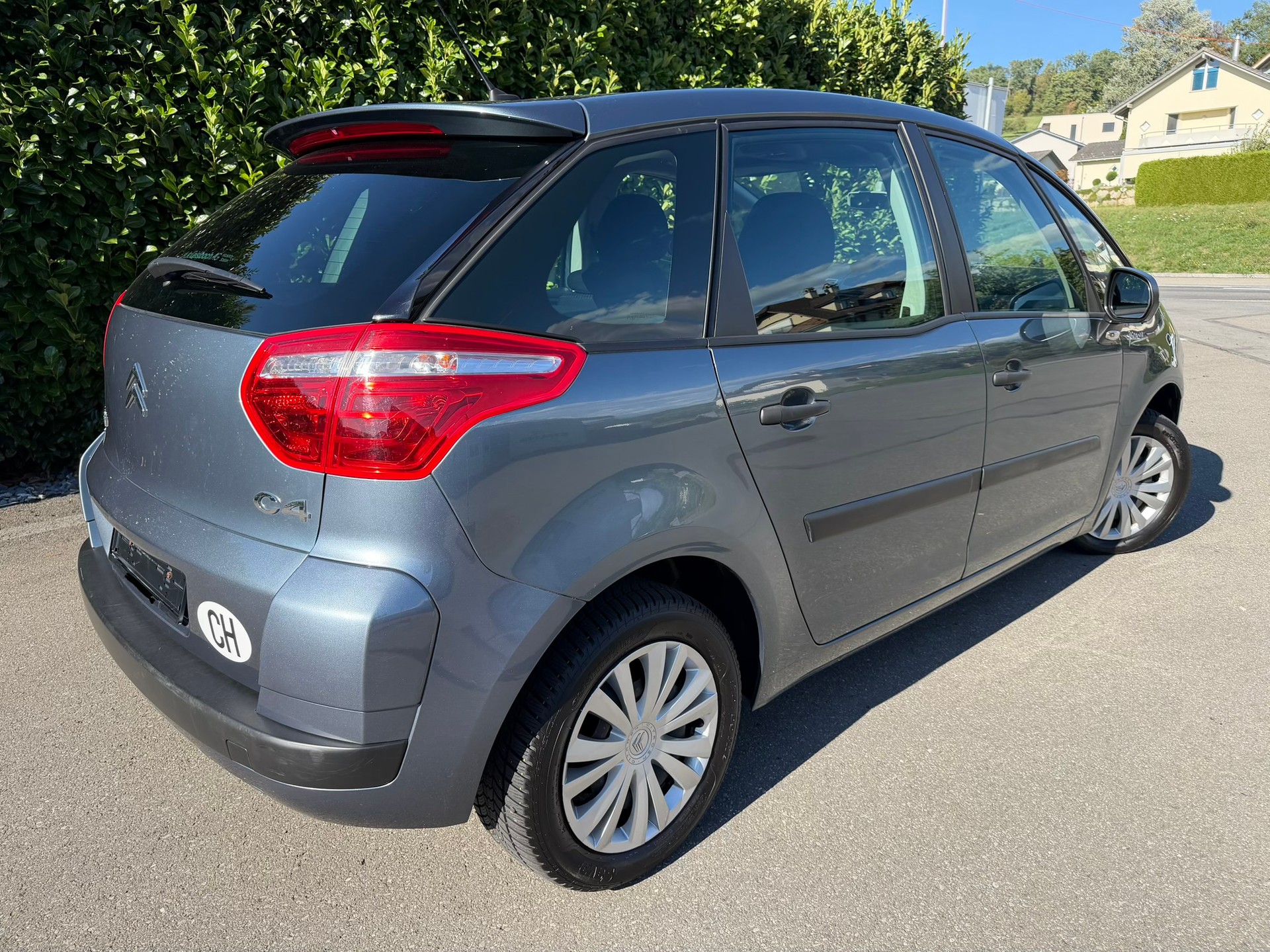 CITROEN C4 Picasso 1.6 HDI 16V Dynamique-image-2
